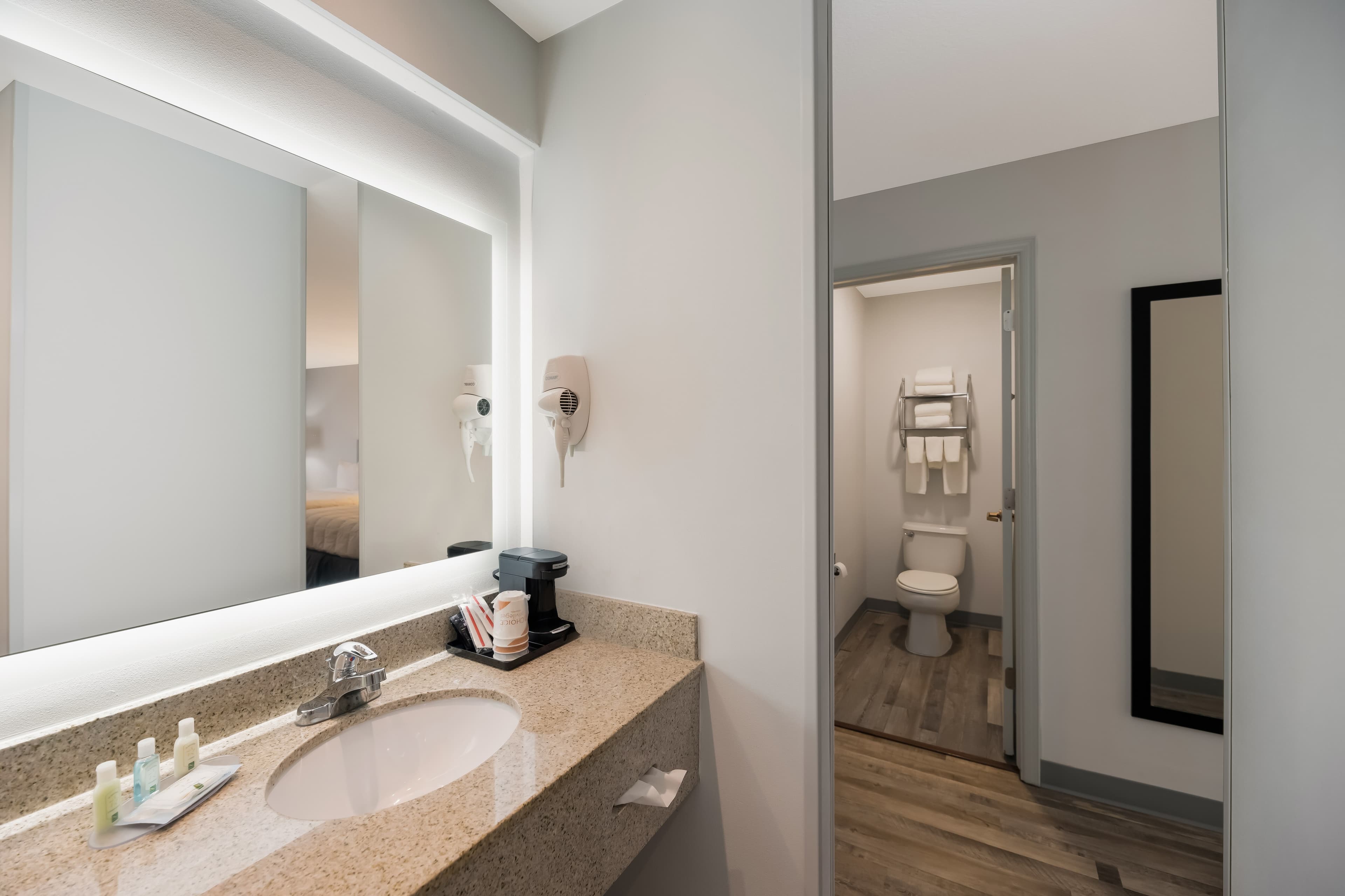 Quality Inn & Suites Artesia — 23