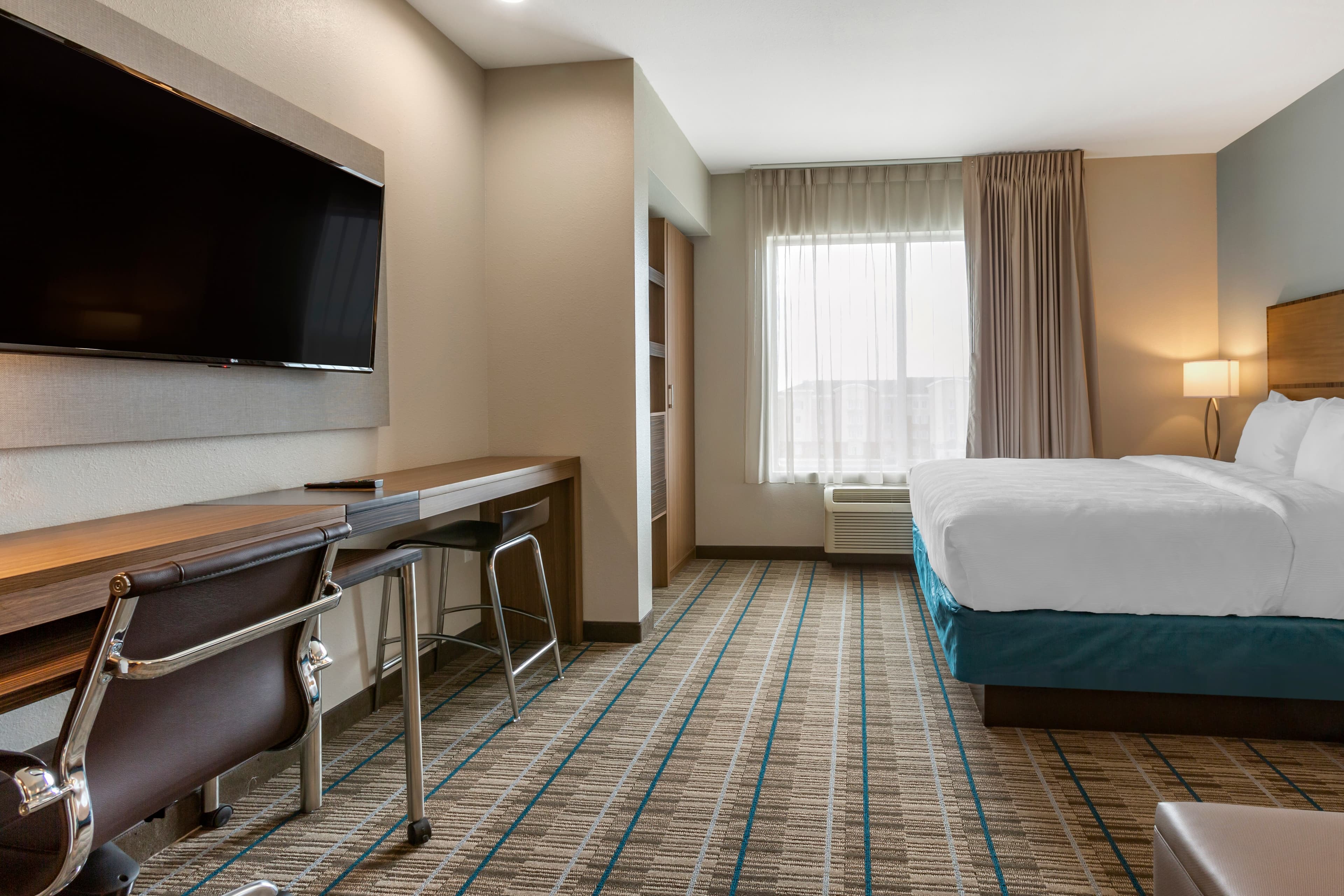 MainStay Suites Carlsbad South - Image 4