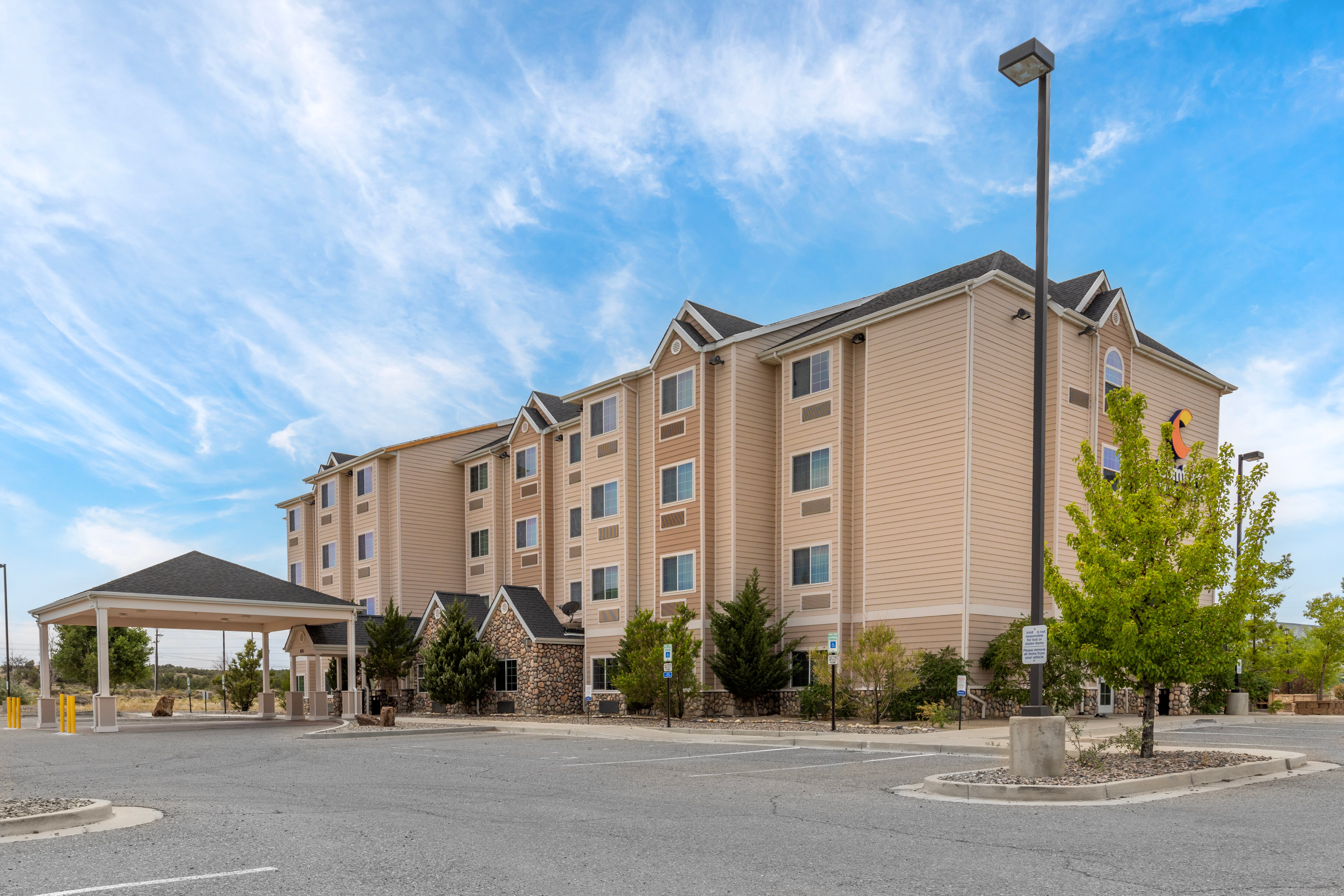 Comfort Inn & Suites Aztec - Farmington Area - Image 1