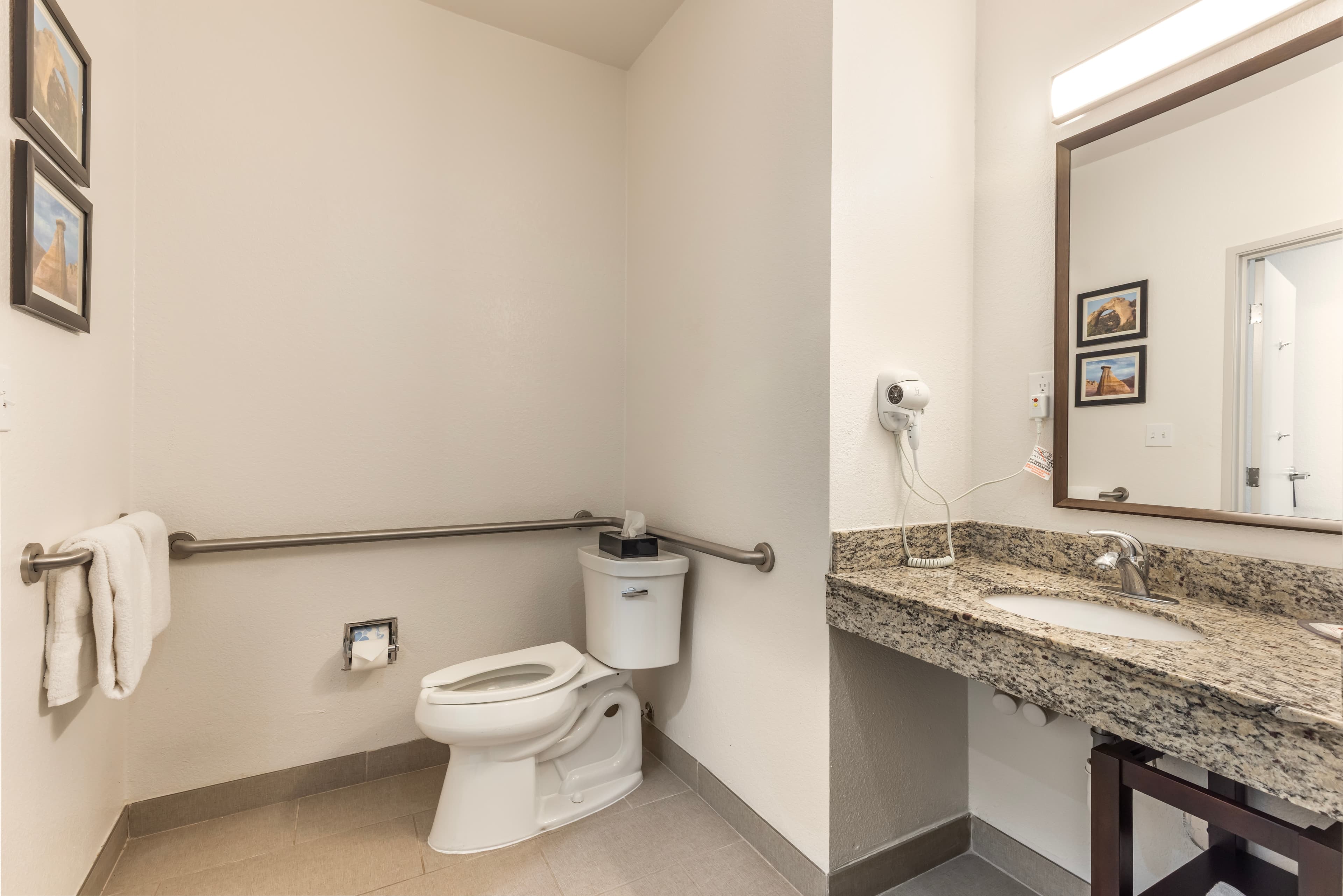 Comfort Inn & Suites Aztec - Farmington Area — 9