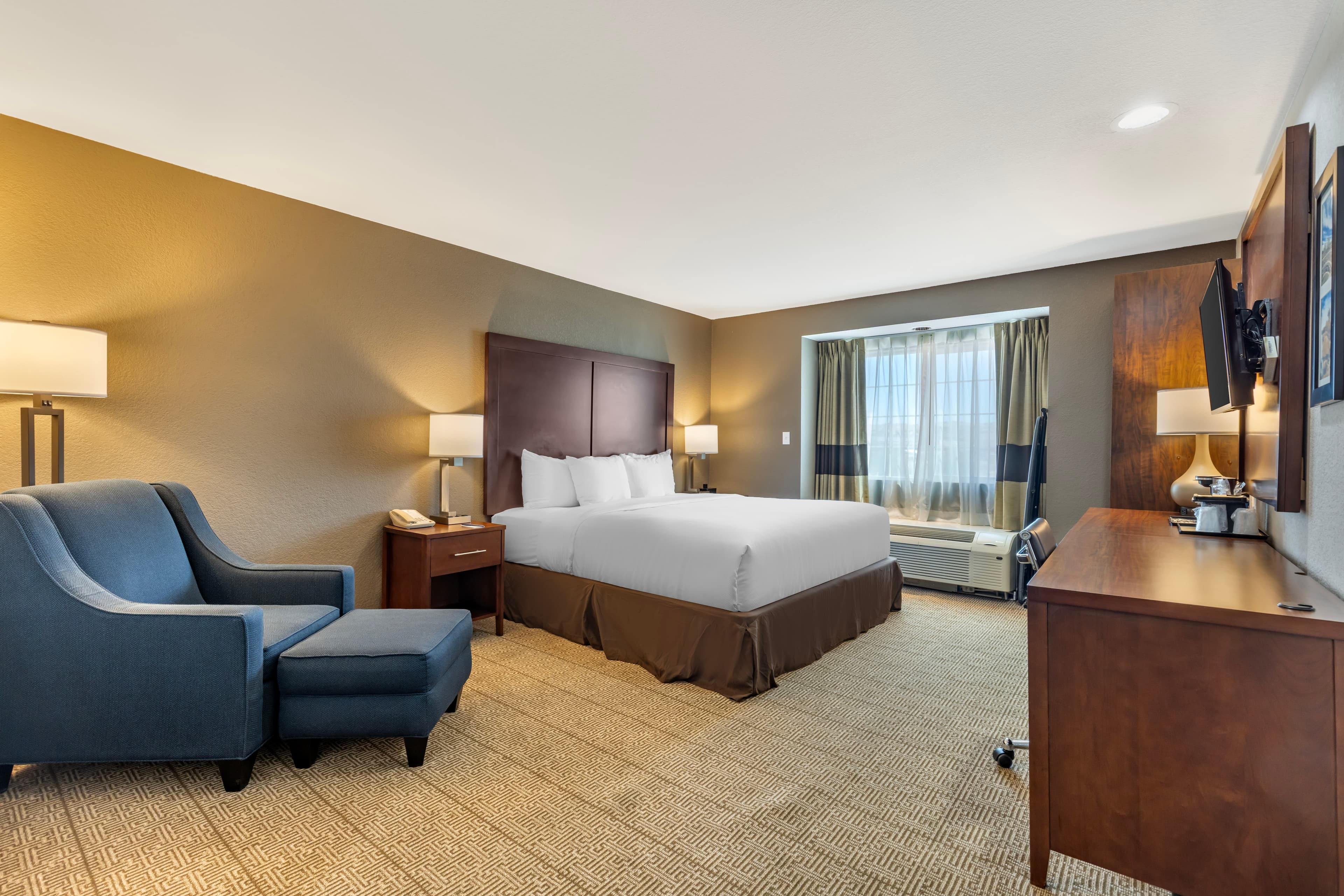 Comfort Inn & Suites Aztec - Farmington Area — 10