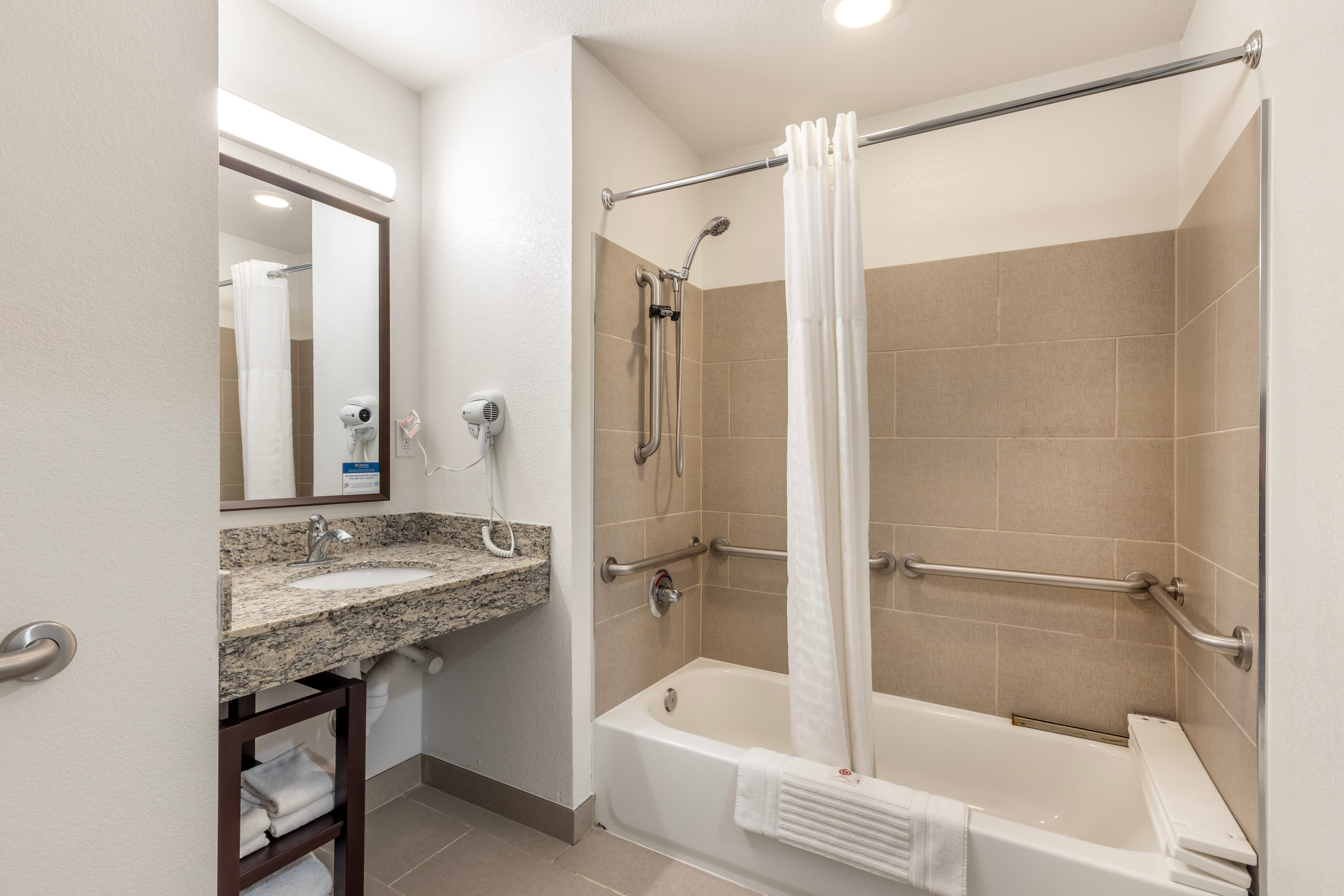 Comfort Inn & Suites Aztec - Farmington Area — 33