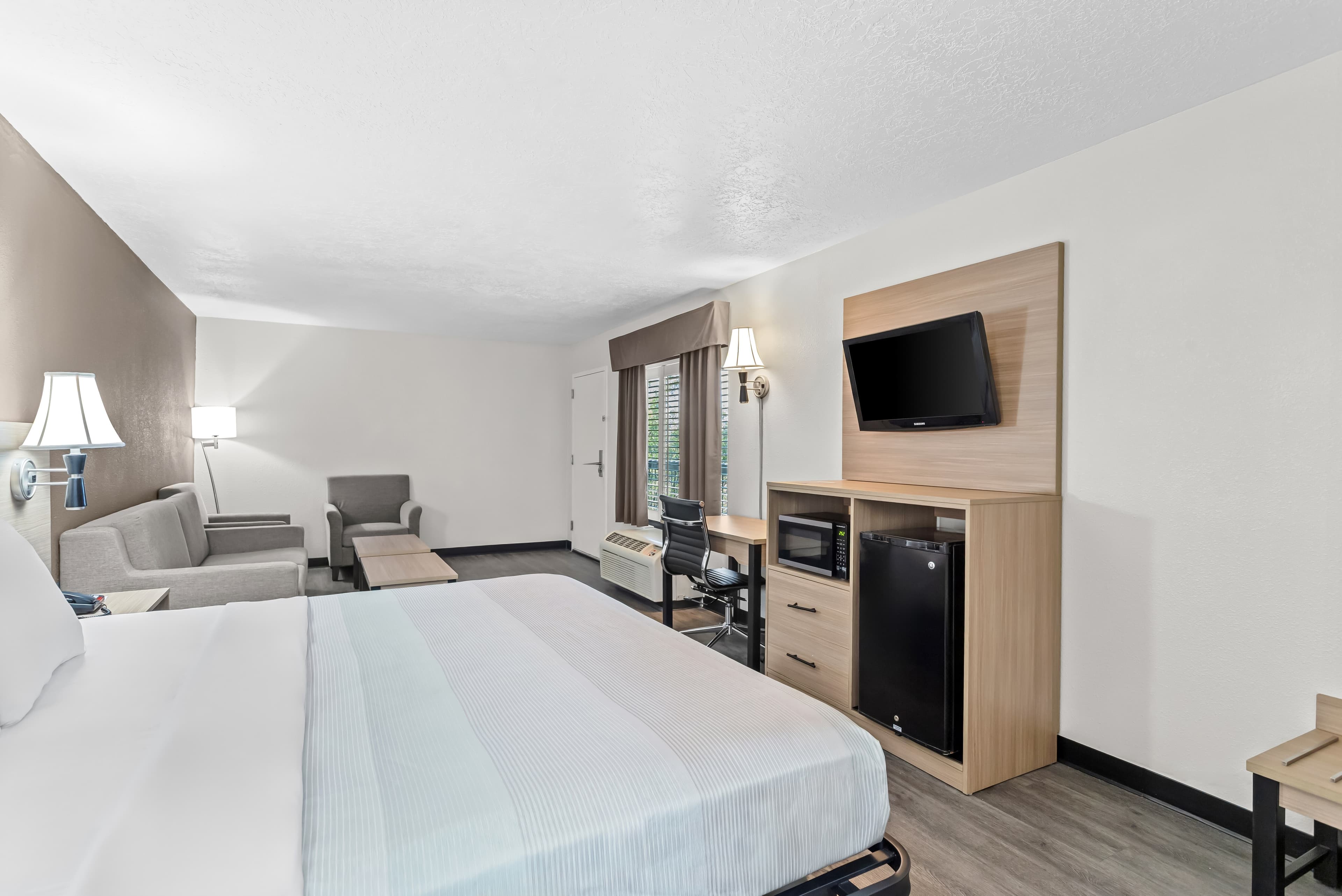 Quality Inn & Suites Sunport Airport Albuquerque — 20