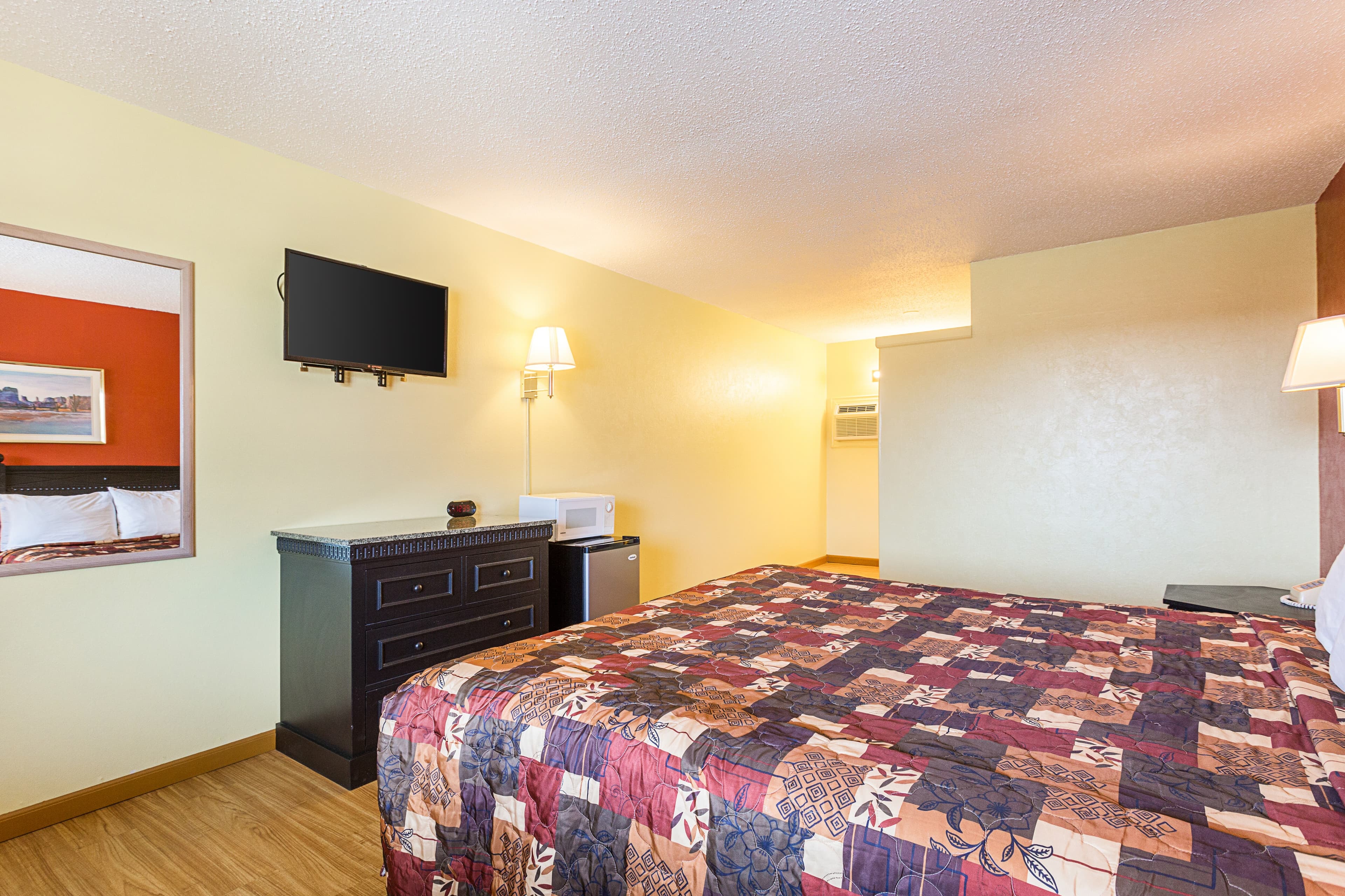 Rodeway Inn Roswell West - Image 3