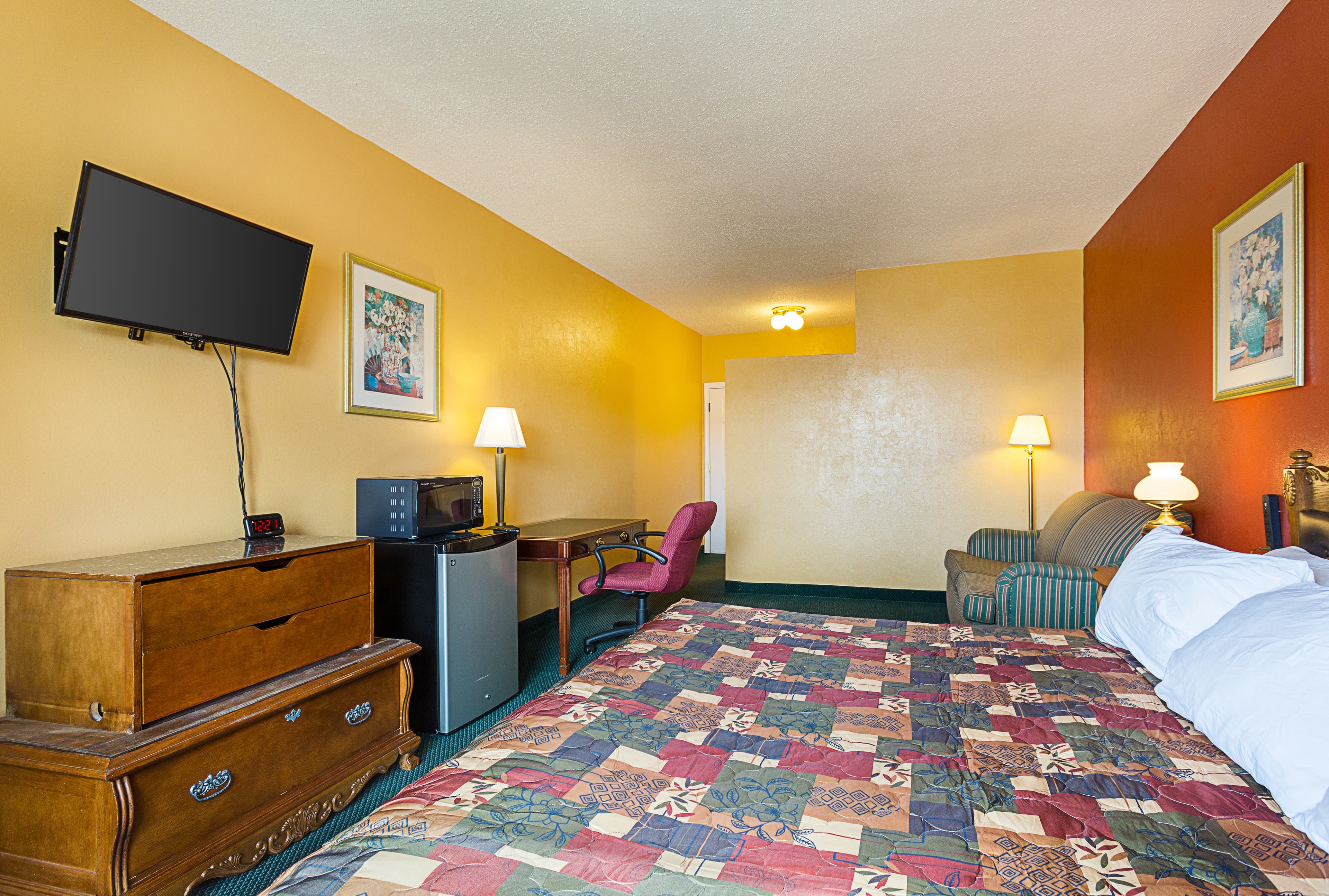 Rodeway Inn Roswell West — 18