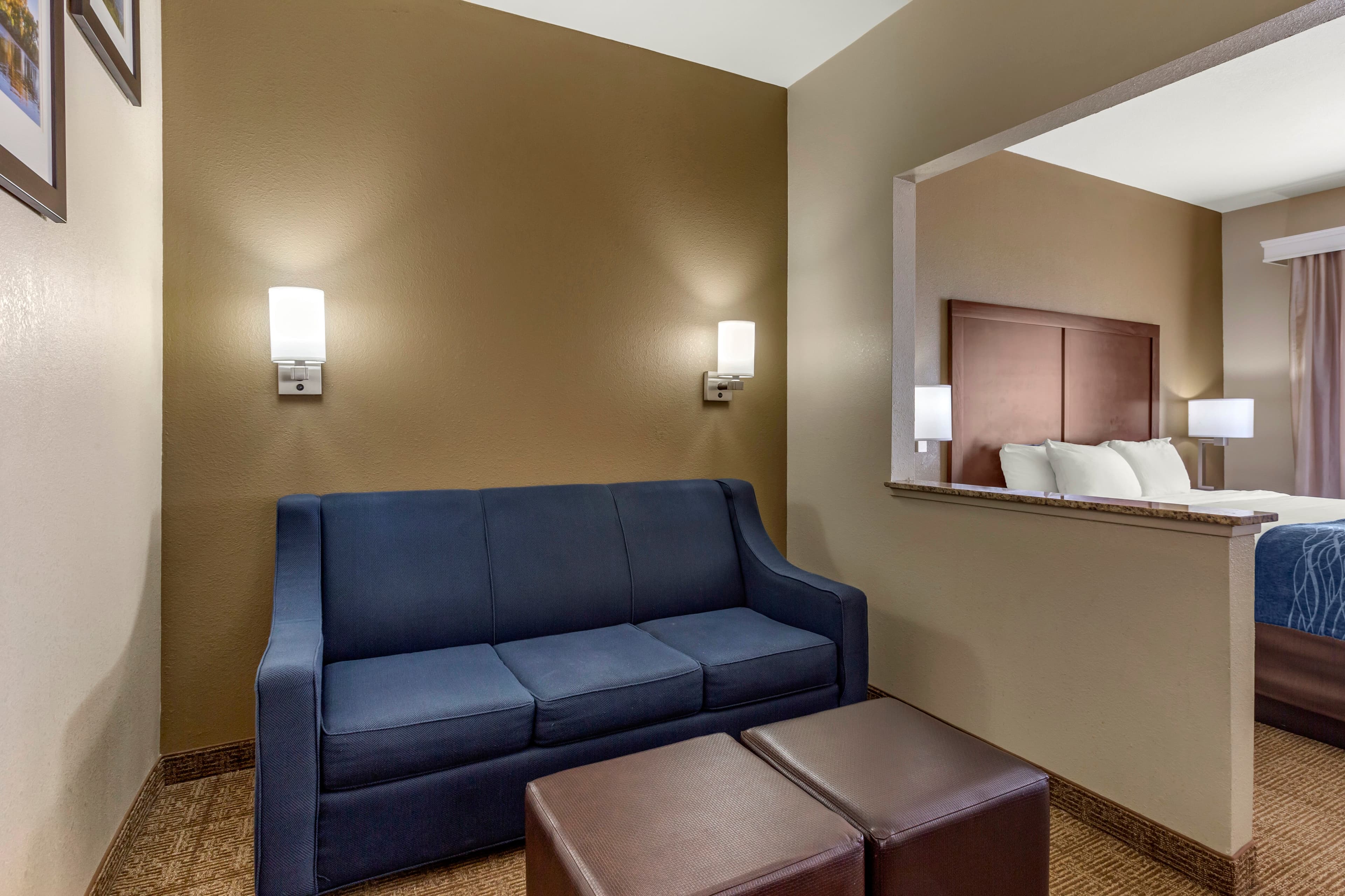 Comfort Inn & Suites Alameda at Albuquerque Balloon Fiesta Park — 29