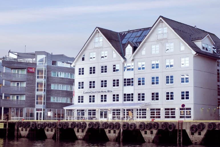 Home Hotel With - Image 1