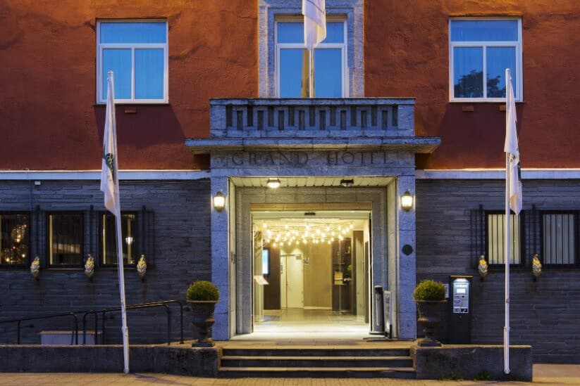 Quality Hotel Grand Kristiansund - Image 1