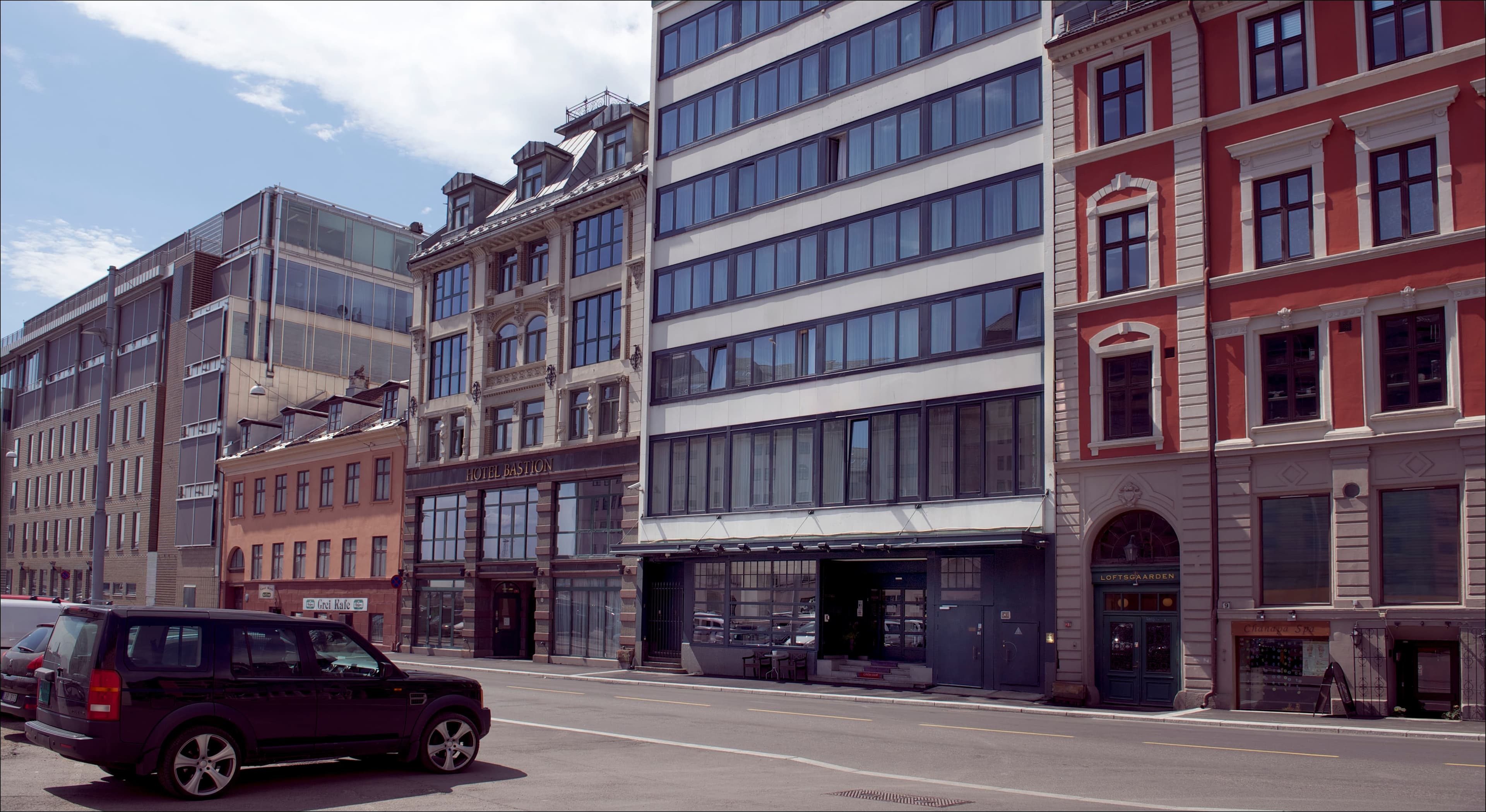 Home Hotel Bastion - Image 1