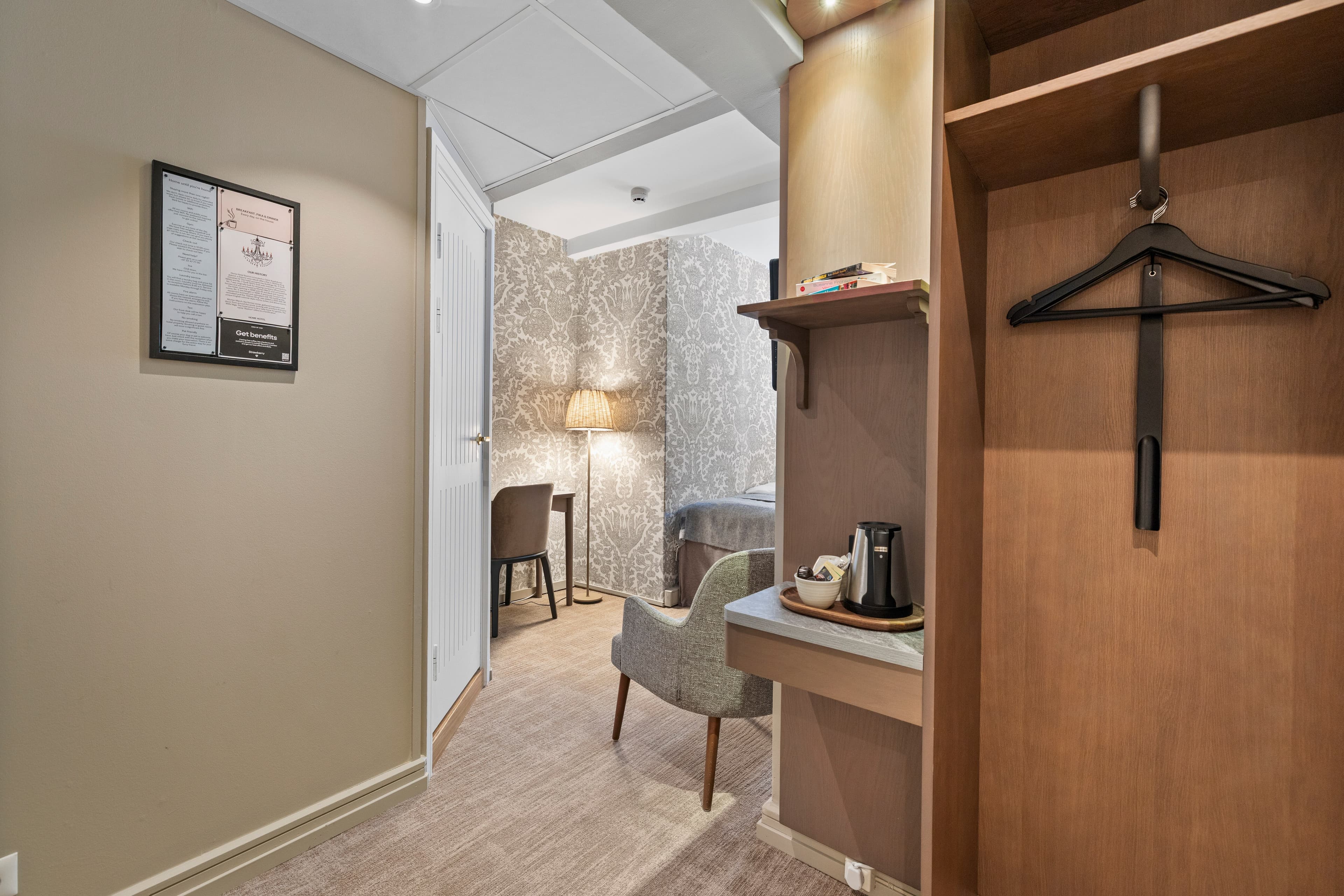 Home Hotel Bastion — 24