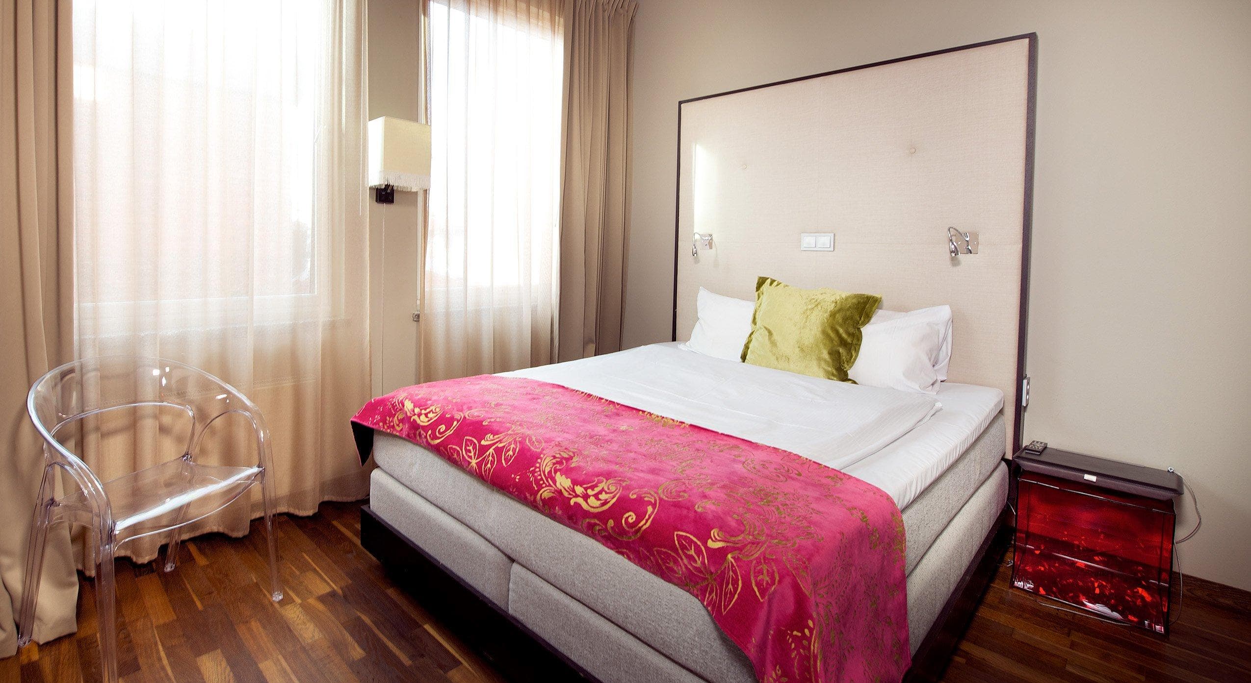 Home Hotel Folketeateret - Image 3