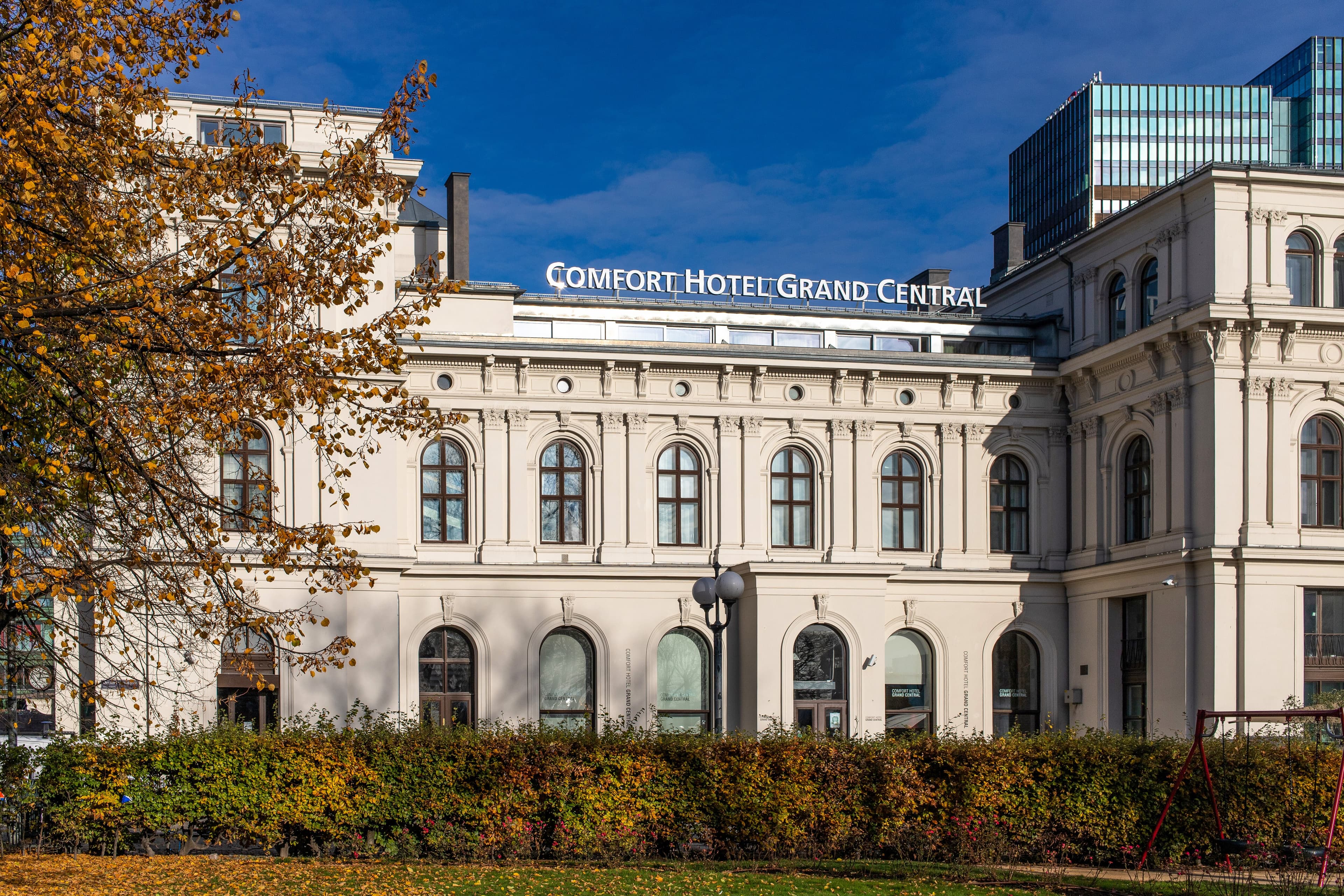Comfort Hotel Grand Central - Image 1