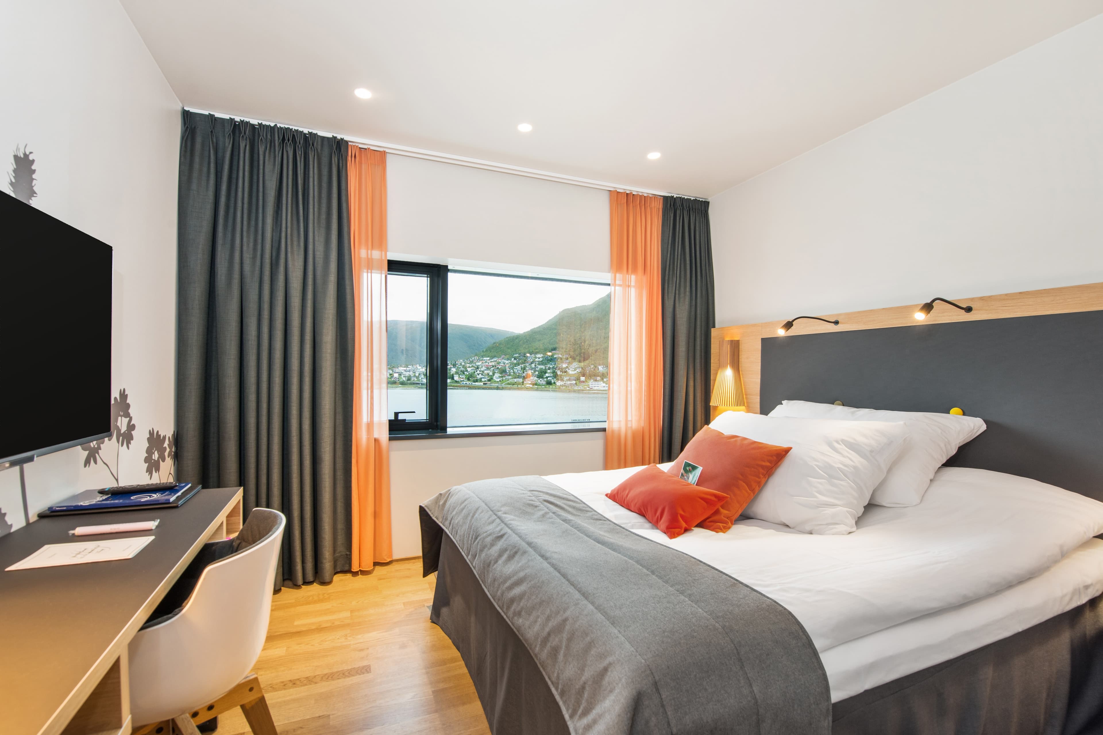 Clarion Hotel The Edge - Image 1