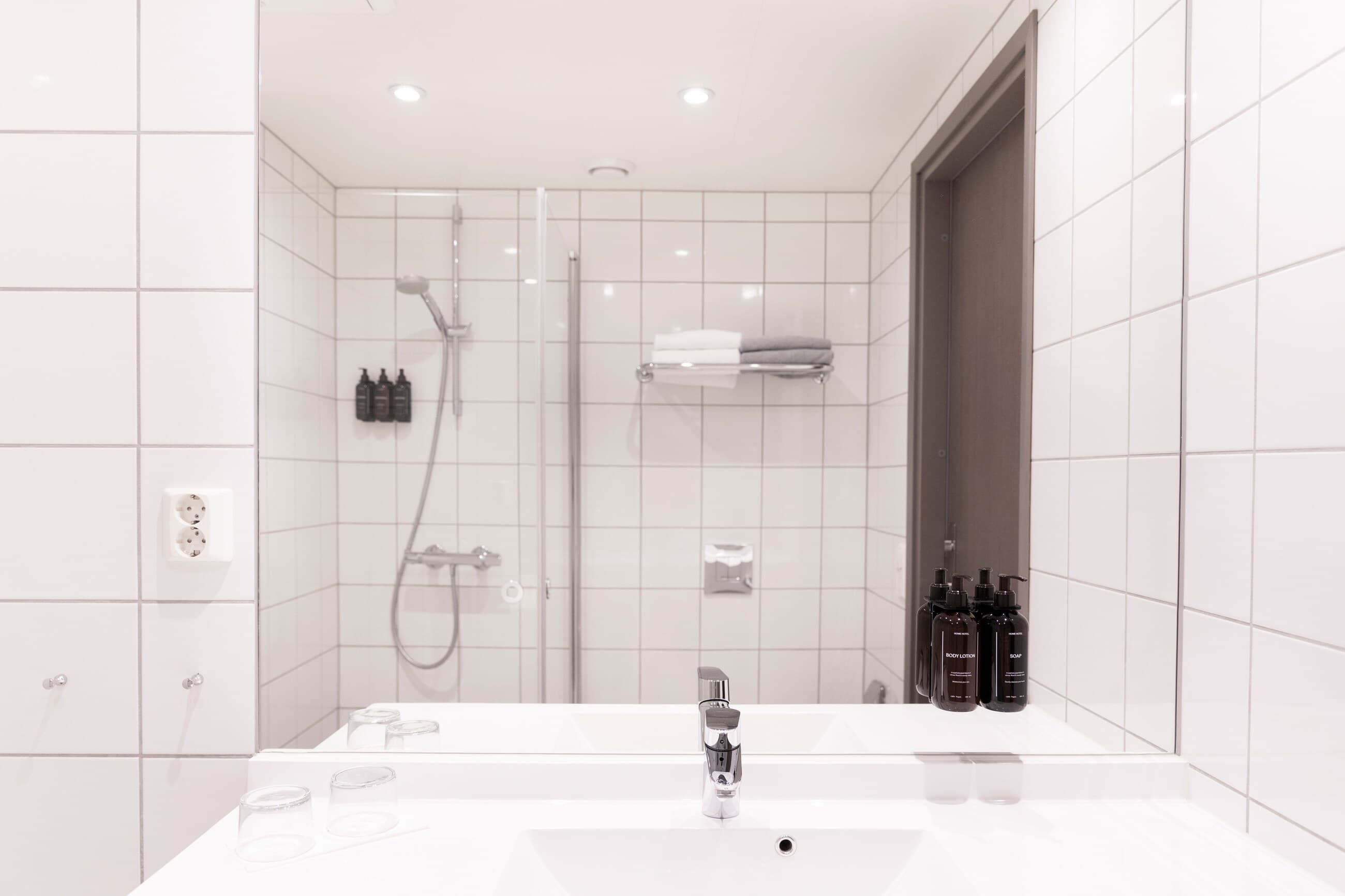 Home Hotel Helma - Image 4