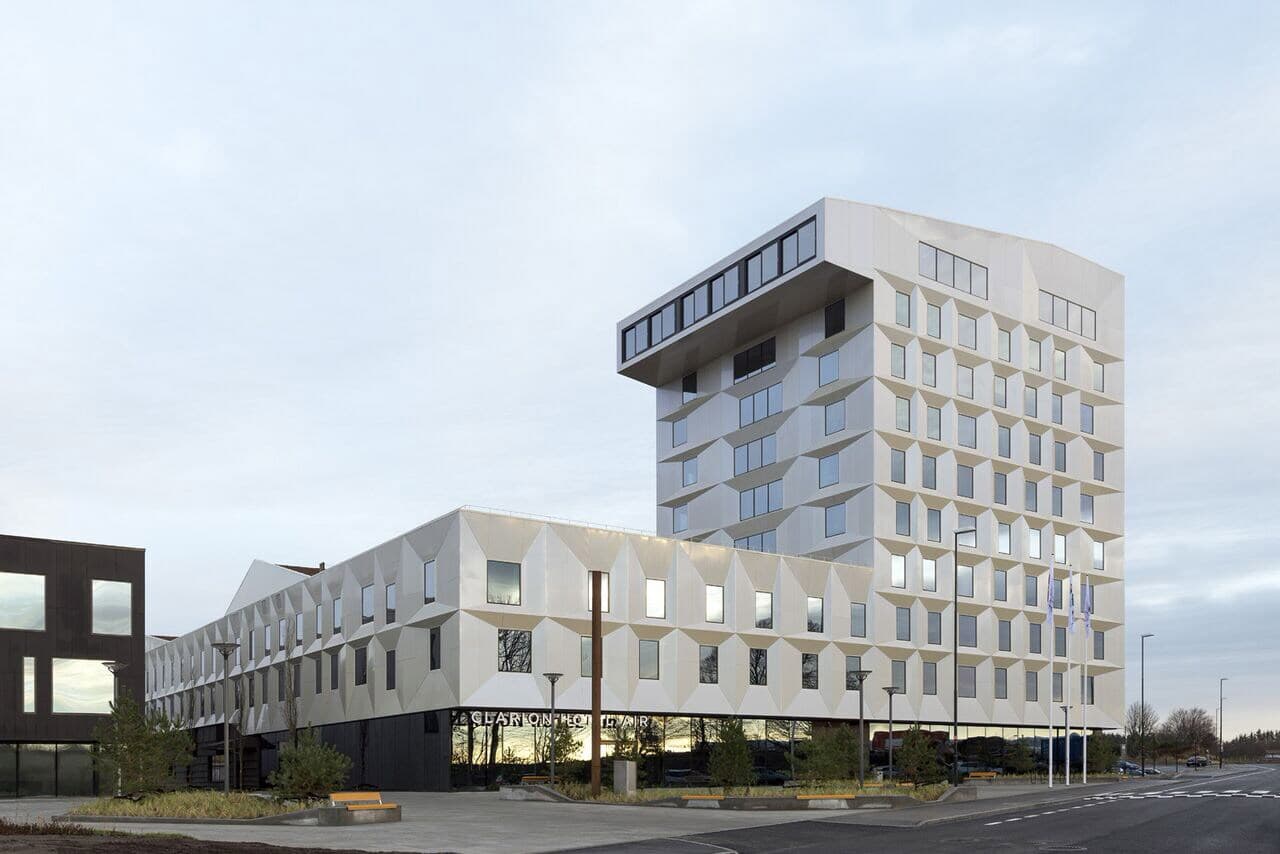 Clarion Hotel Air - Image 1