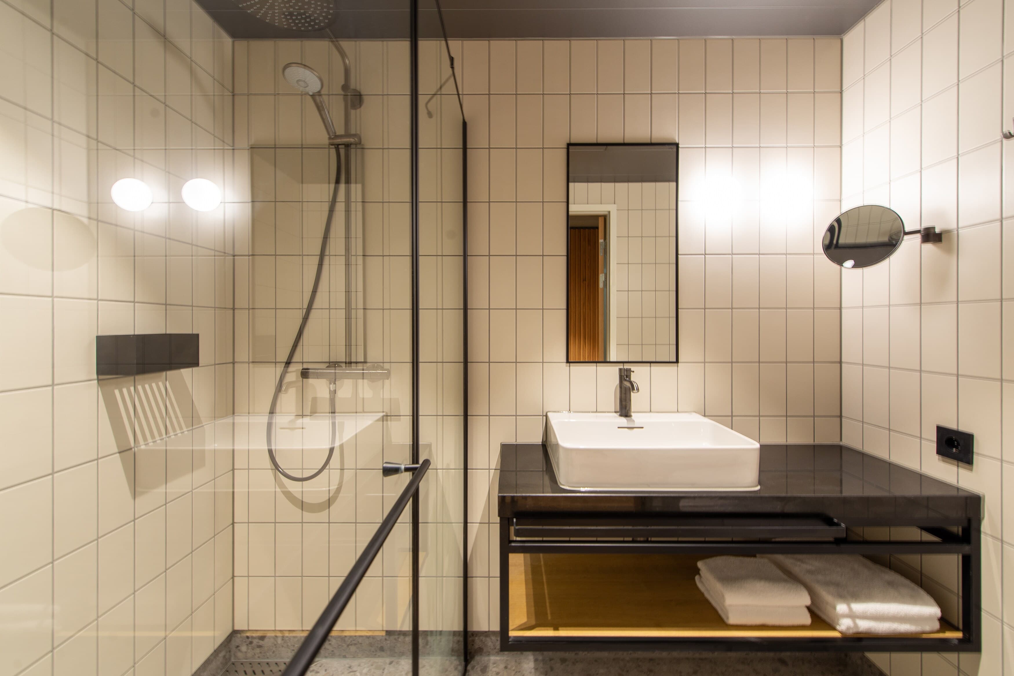 Quality Hotel Richard With - Image 3