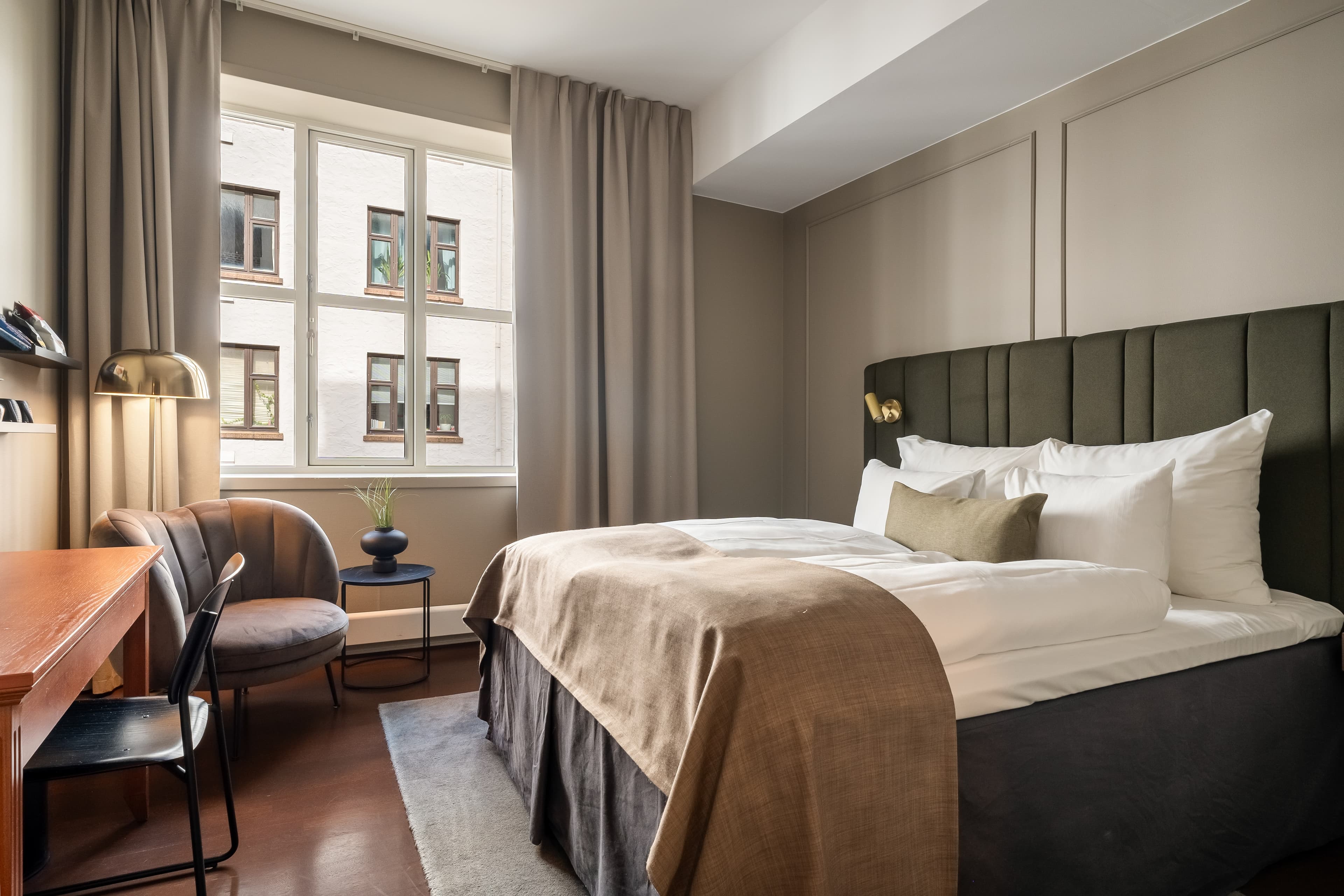 Home Hotel Bryggen — 2