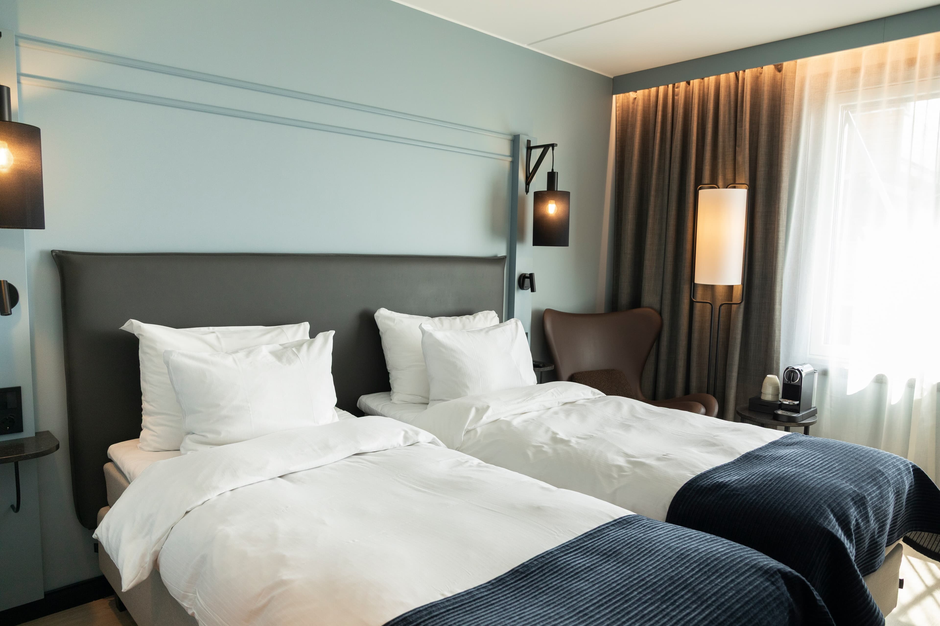 Home Hotel 1624 - Image 4
