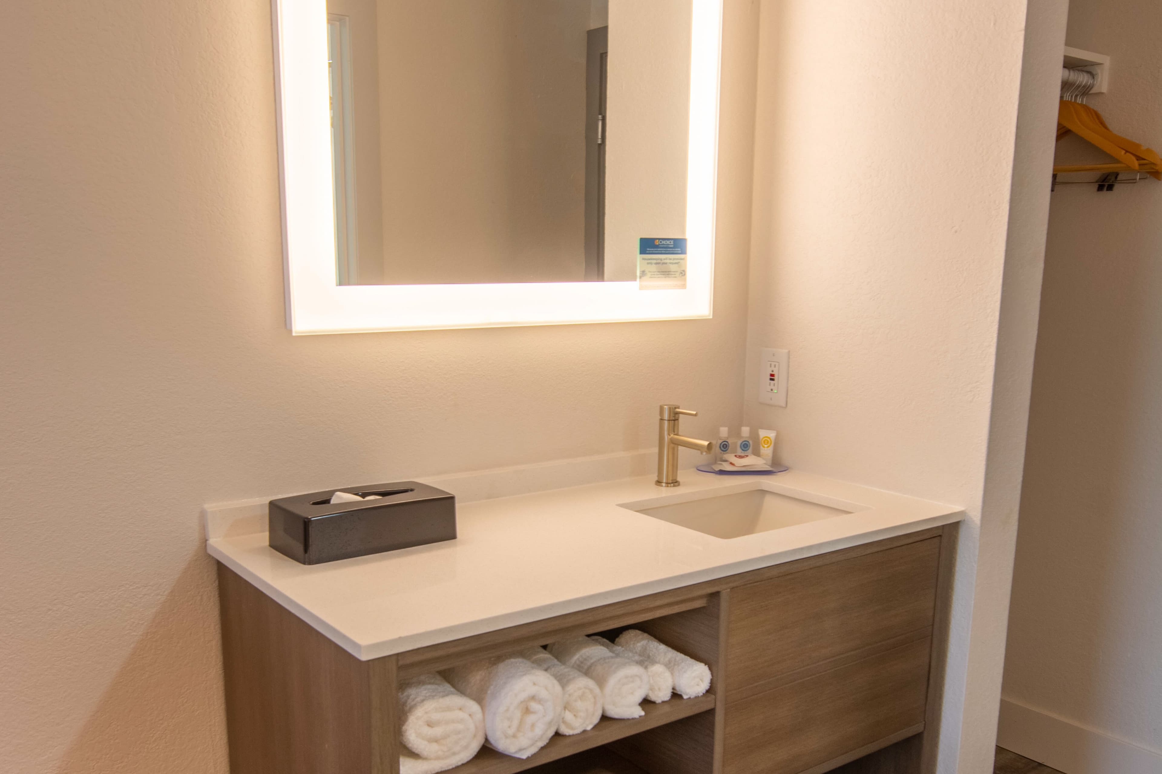 Comfort Inn Battle Mountain - Midway Between Elko and Winnemucca — 12