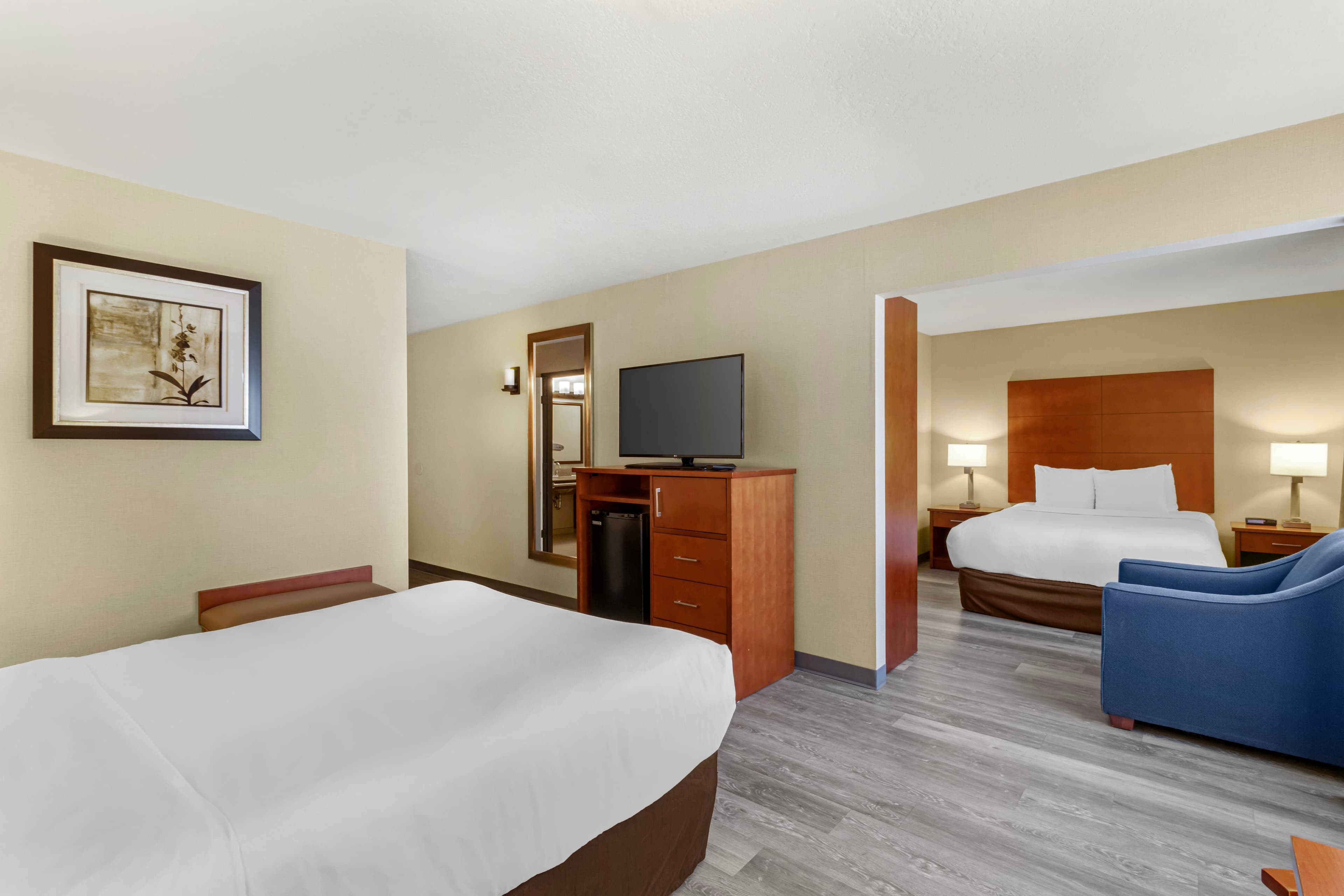 Comfort Inn & Suites Near Fallon Naval Air Station - Image 5