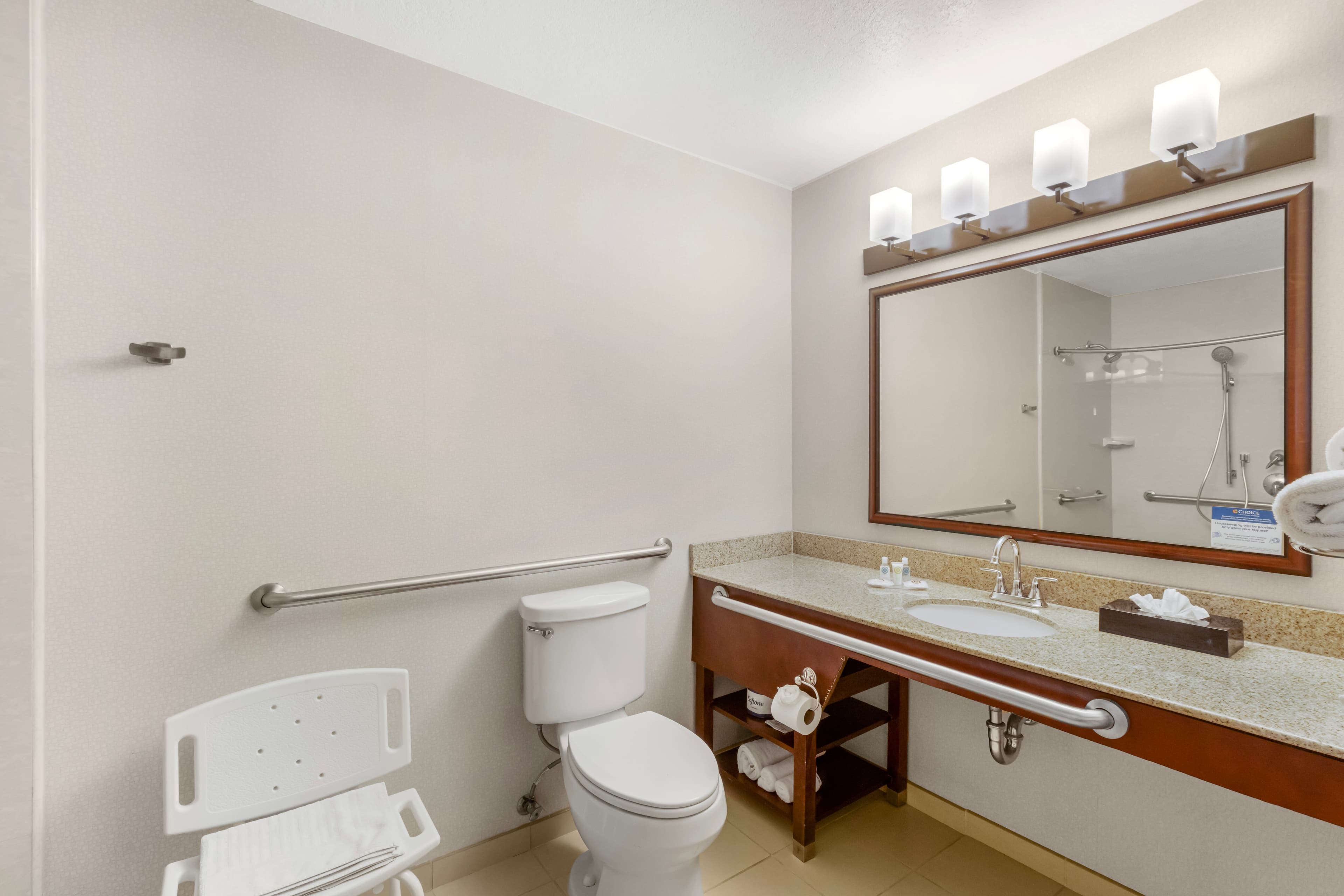 Comfort Inn & Suites Near Fallon Naval Air Station — 7