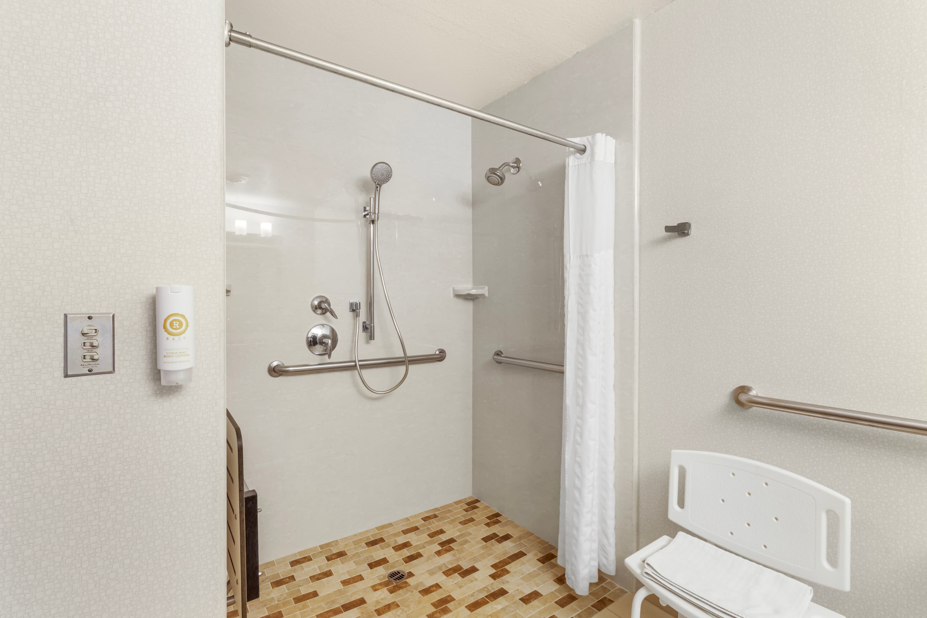 Comfort Inn & Suites Near Fallon Naval Air Station — 8