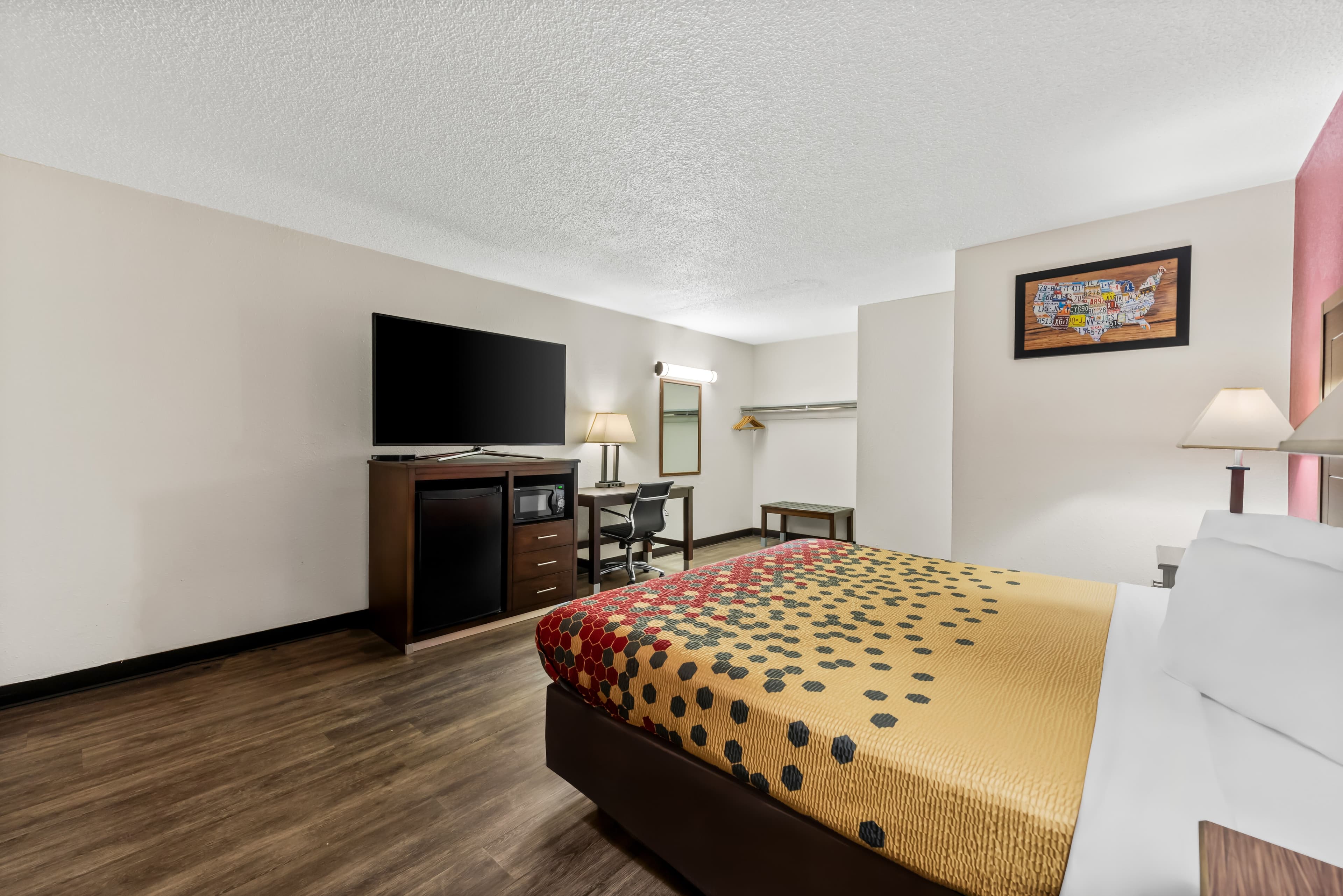 Econo Lodge Fallon Naval Air Station Area - Image 1