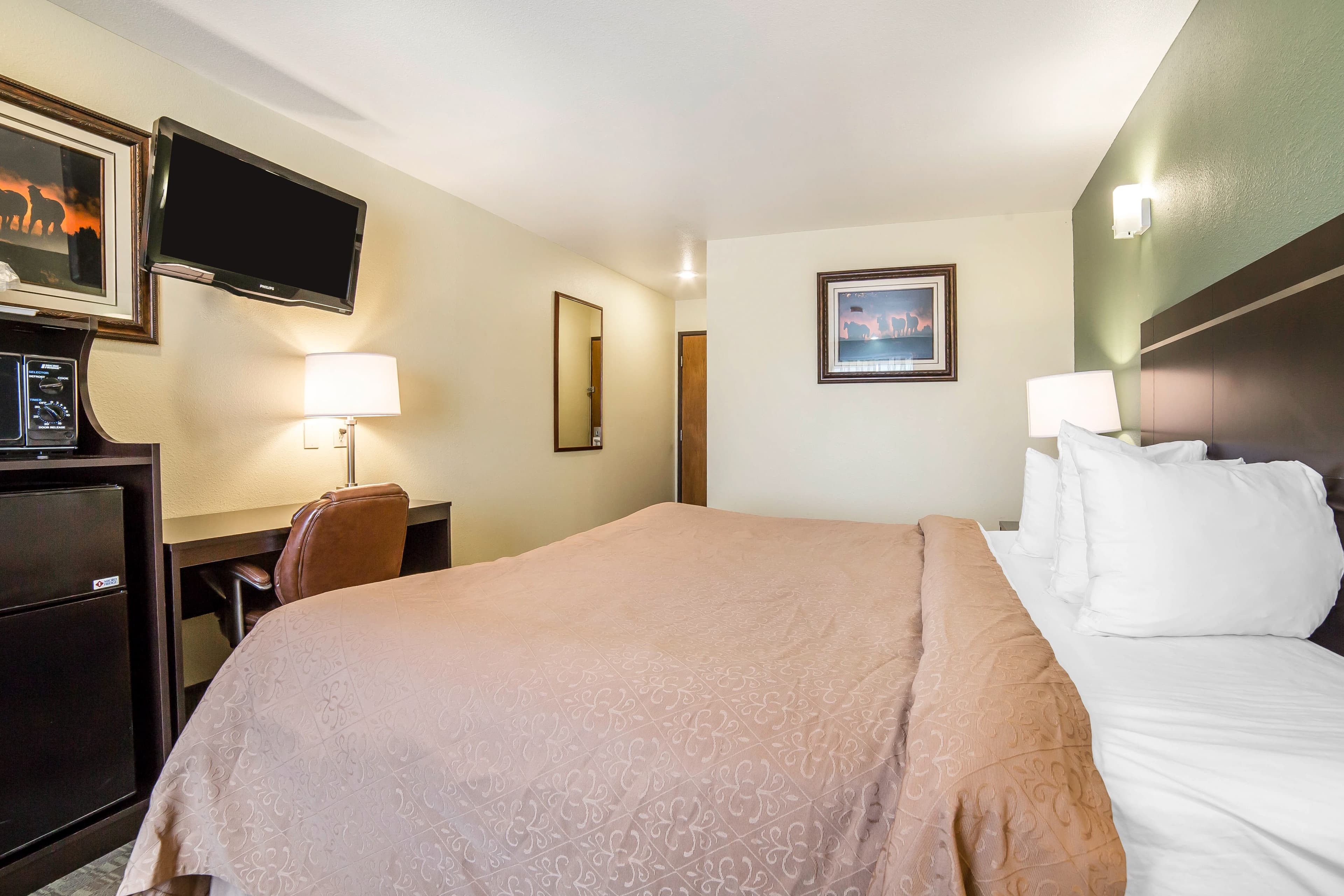 Quality Inn & Suites Elko - Image 3