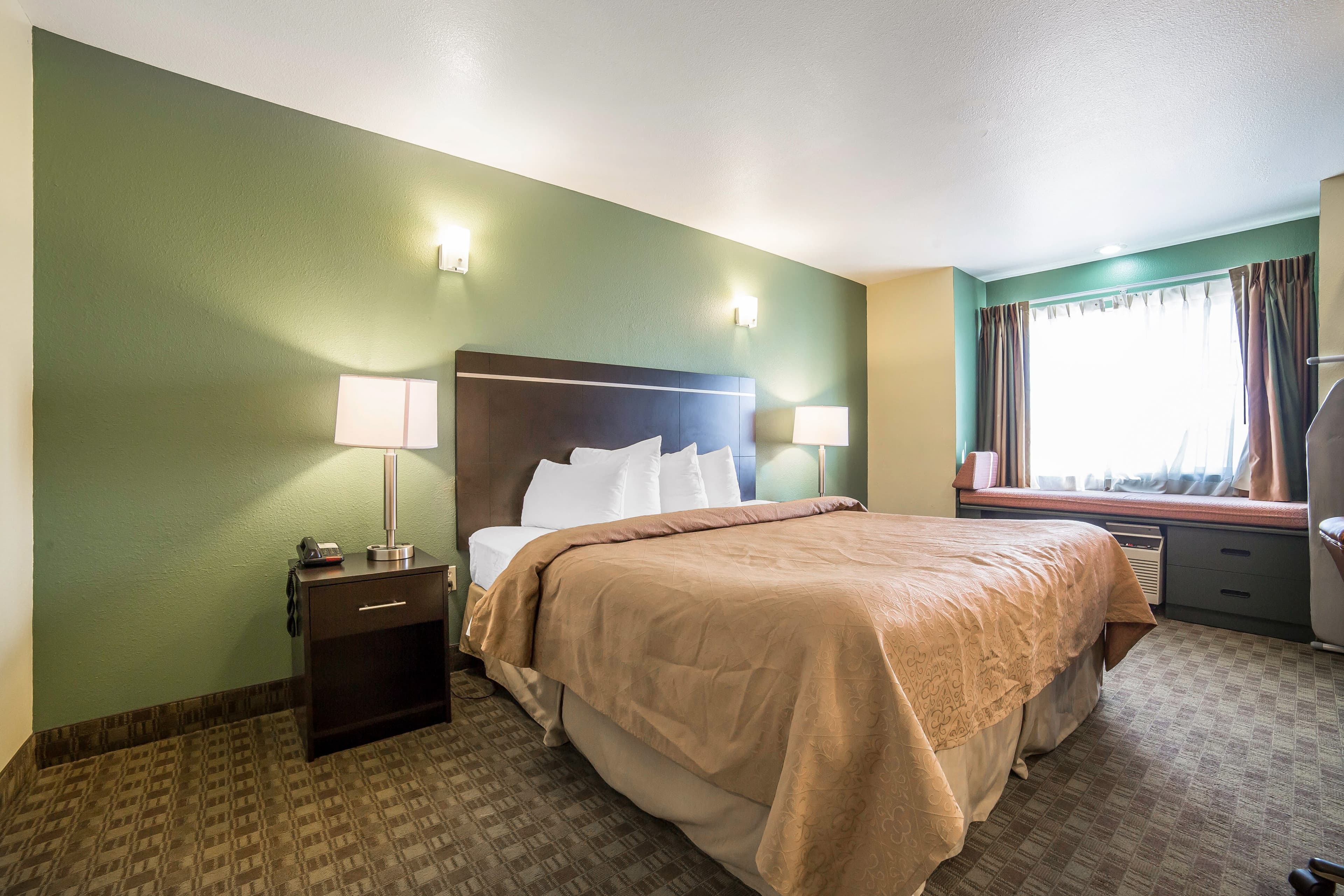 Quality Inn & Suites Elko - Image 4