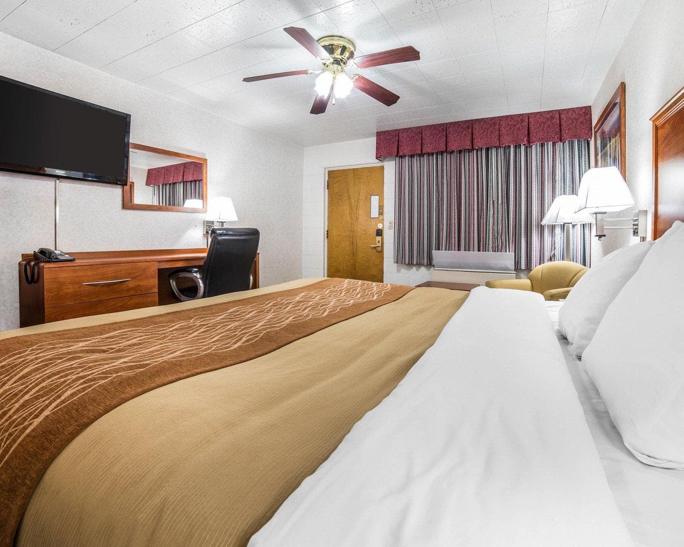 Rodeway Inn Elko Downtown Area — 7