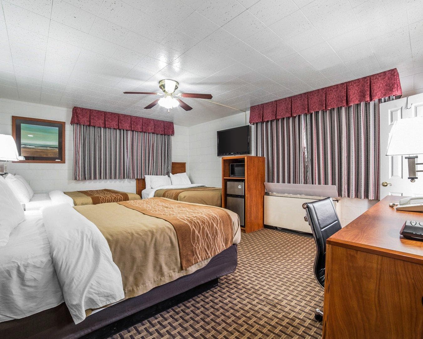 Rodeway Inn Elko Downtown Area — 17