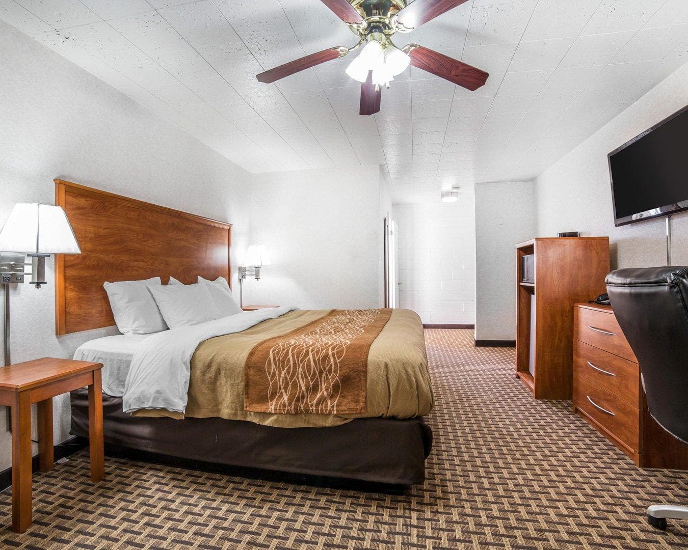 Rodeway Inn Elko Downtown Area — 8