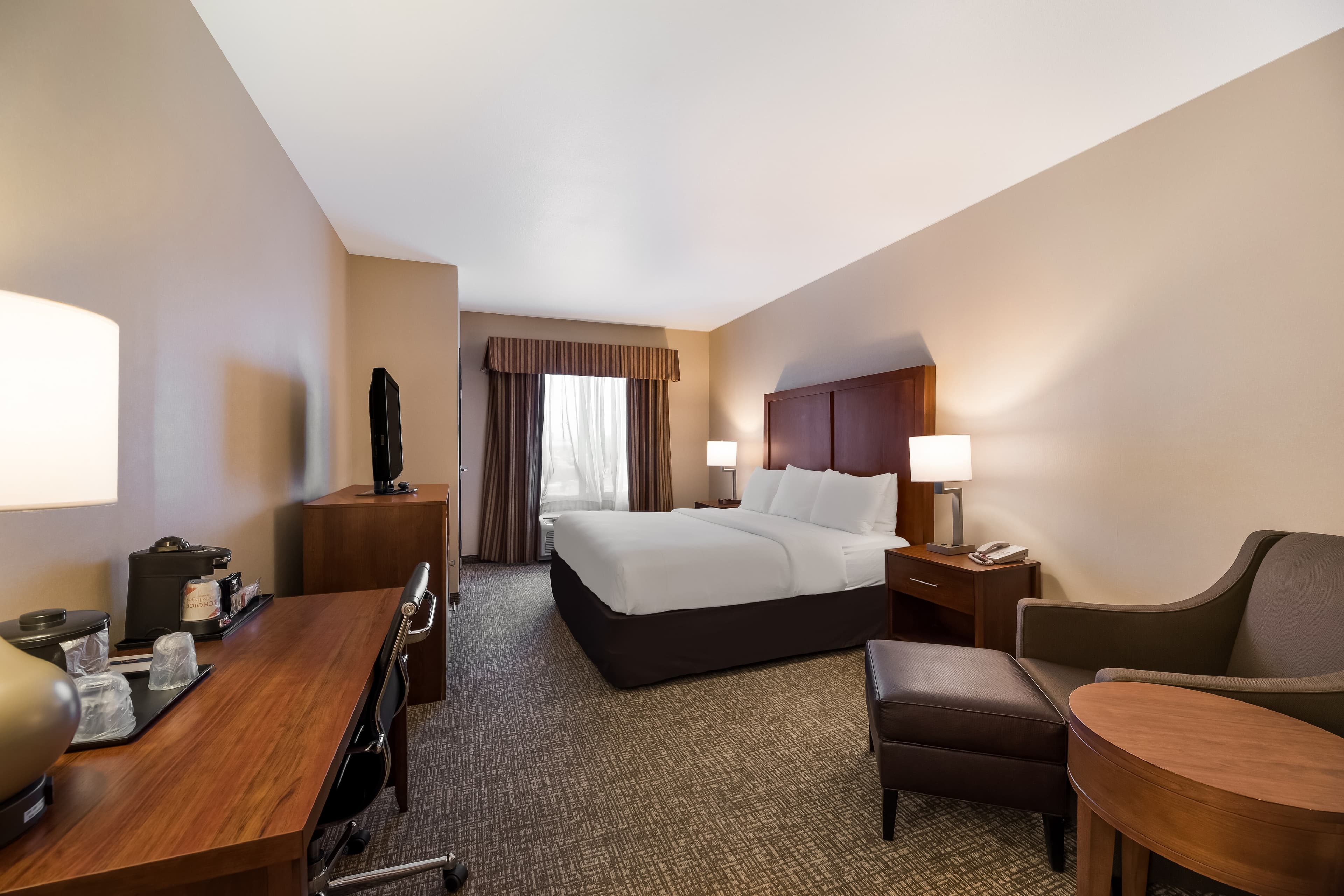 Comfort Inn & Suites Las Vegas - Nellis - Image 5