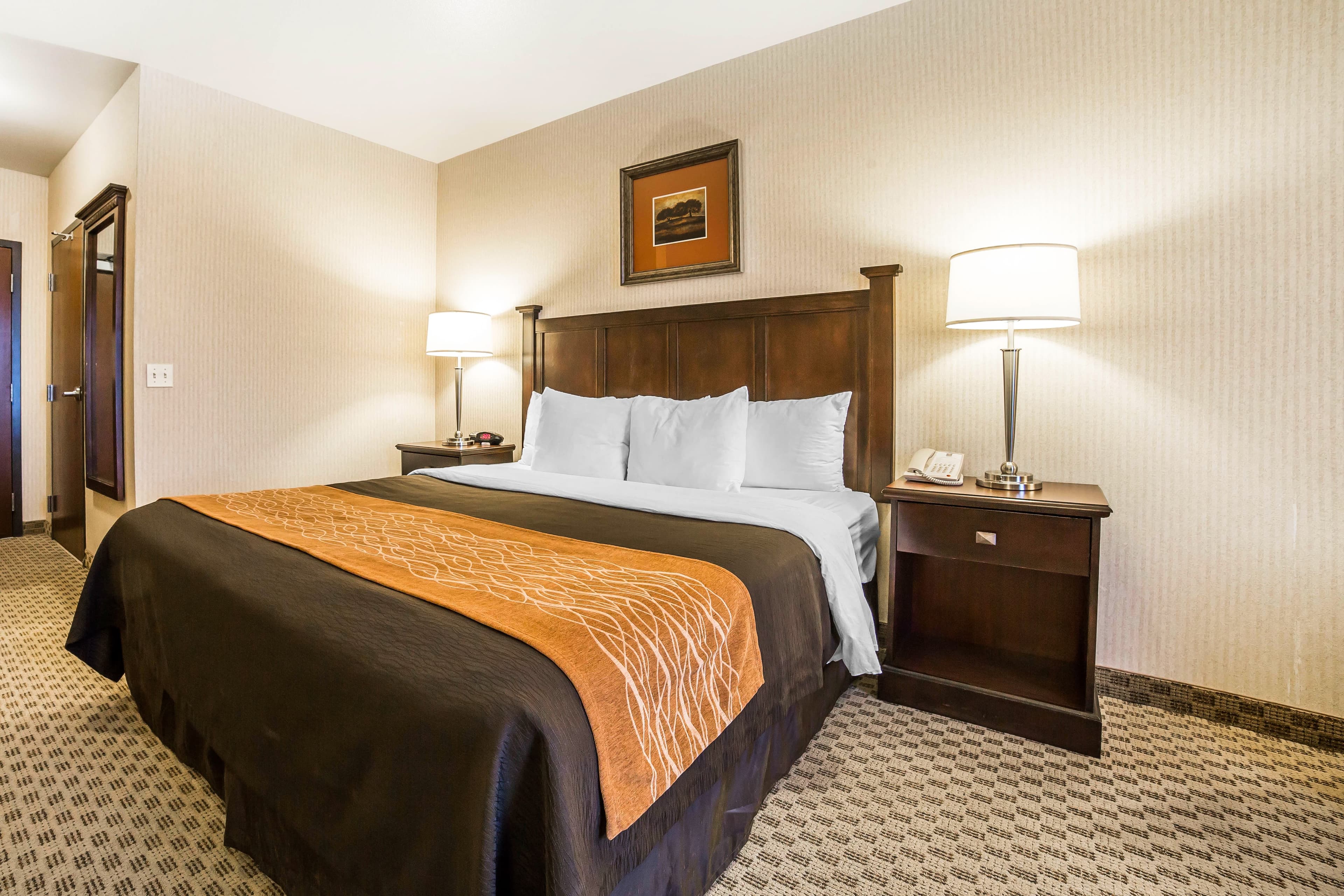 Comfort Inn & Suites Henderson - Las Vegas - Image 4