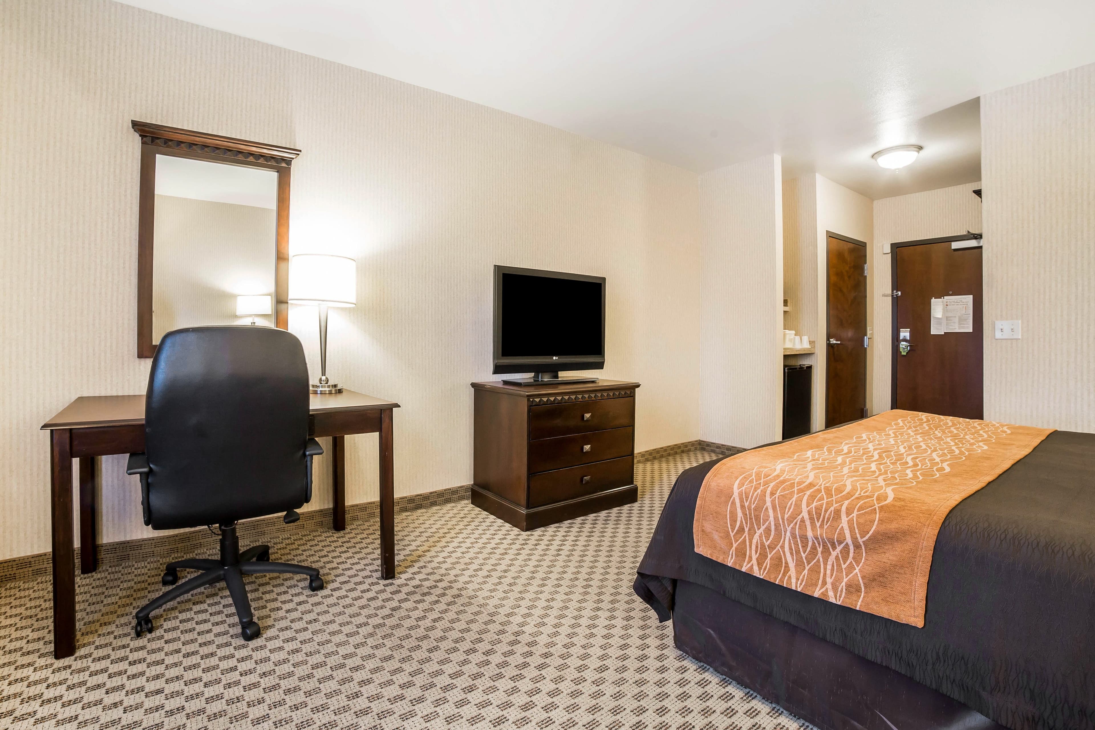 Comfort Inn & Suites Henderson - Las Vegas - Image 5