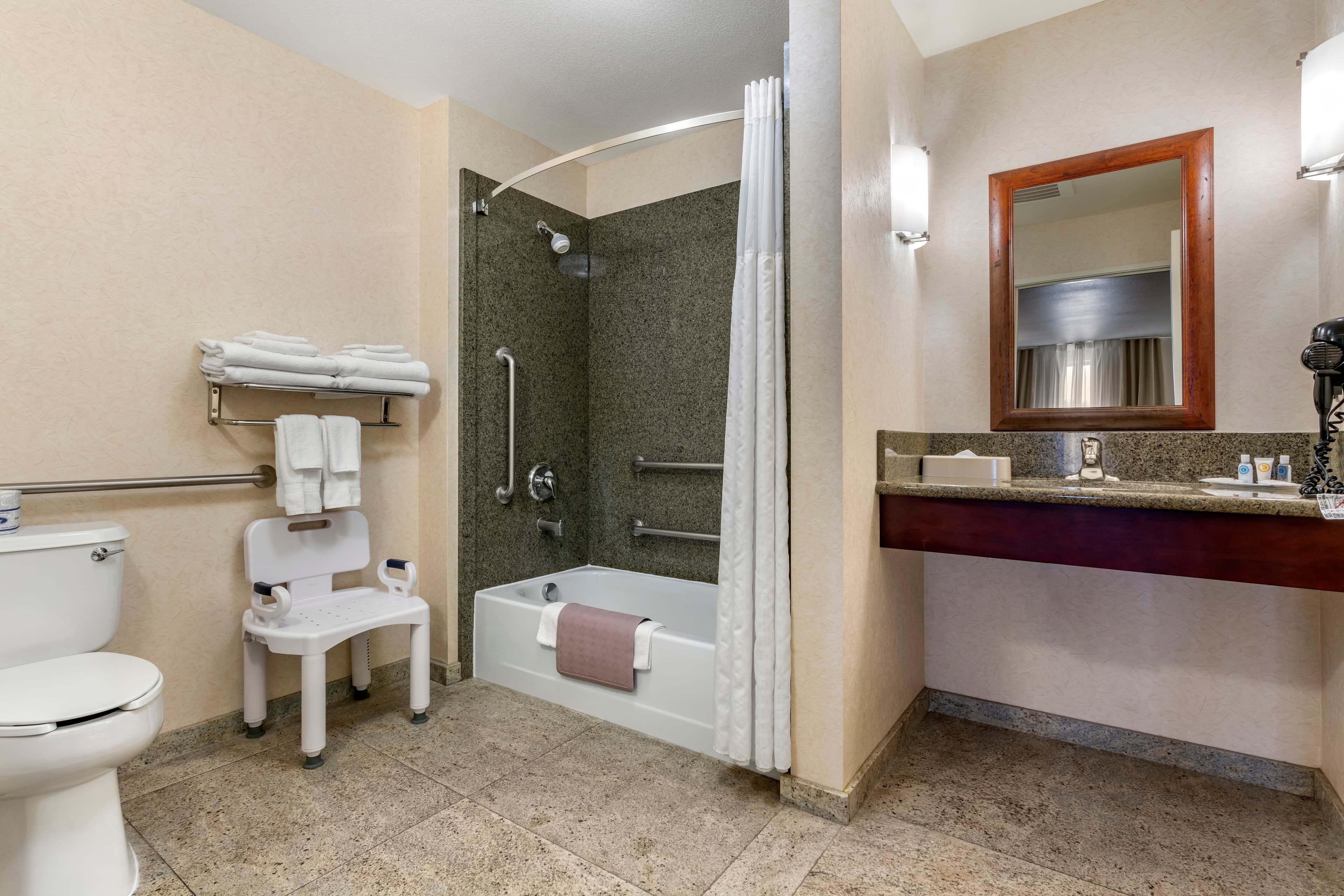 Comfort Suites Fernley - Image 5