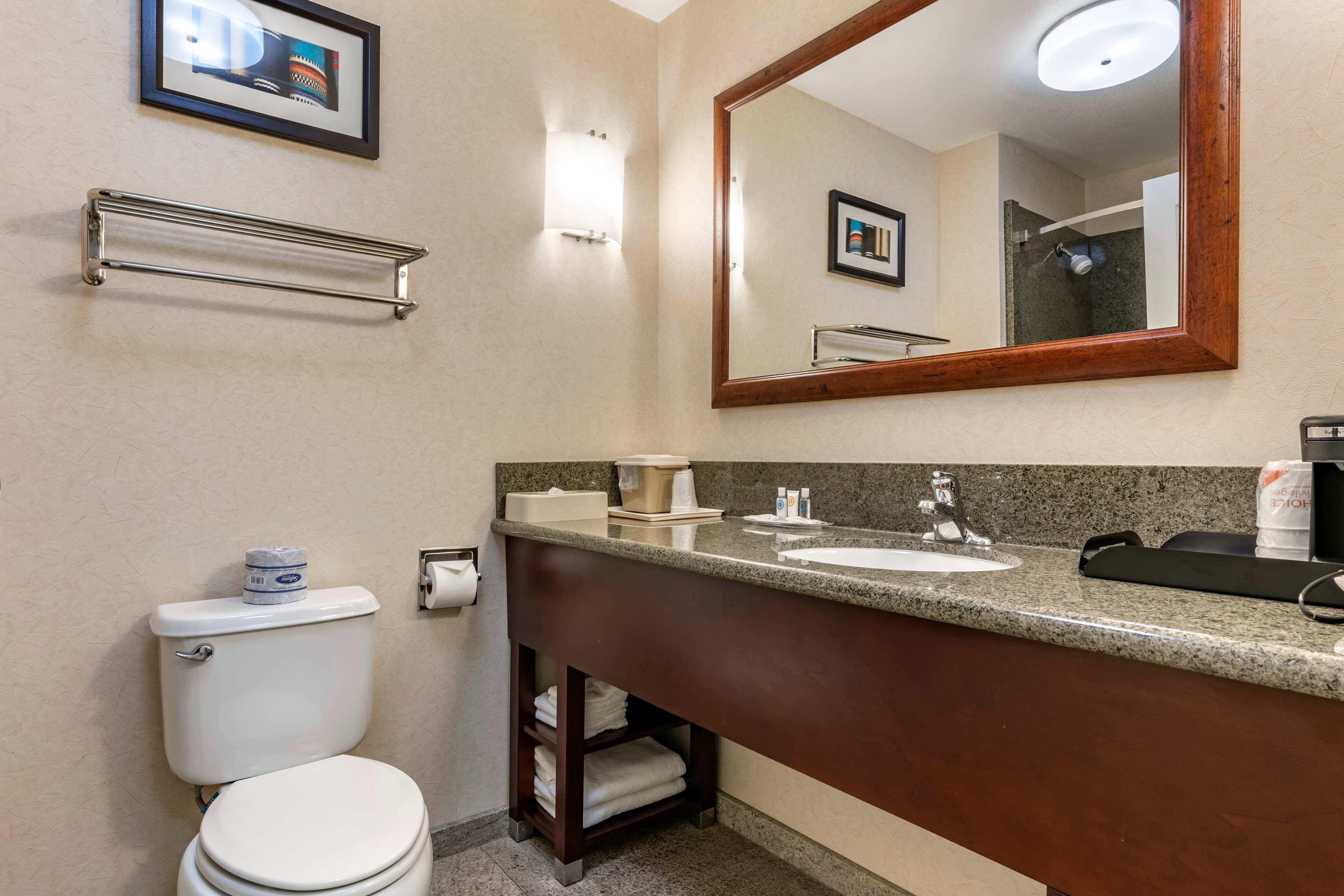 Comfort Suites Fernley — 25