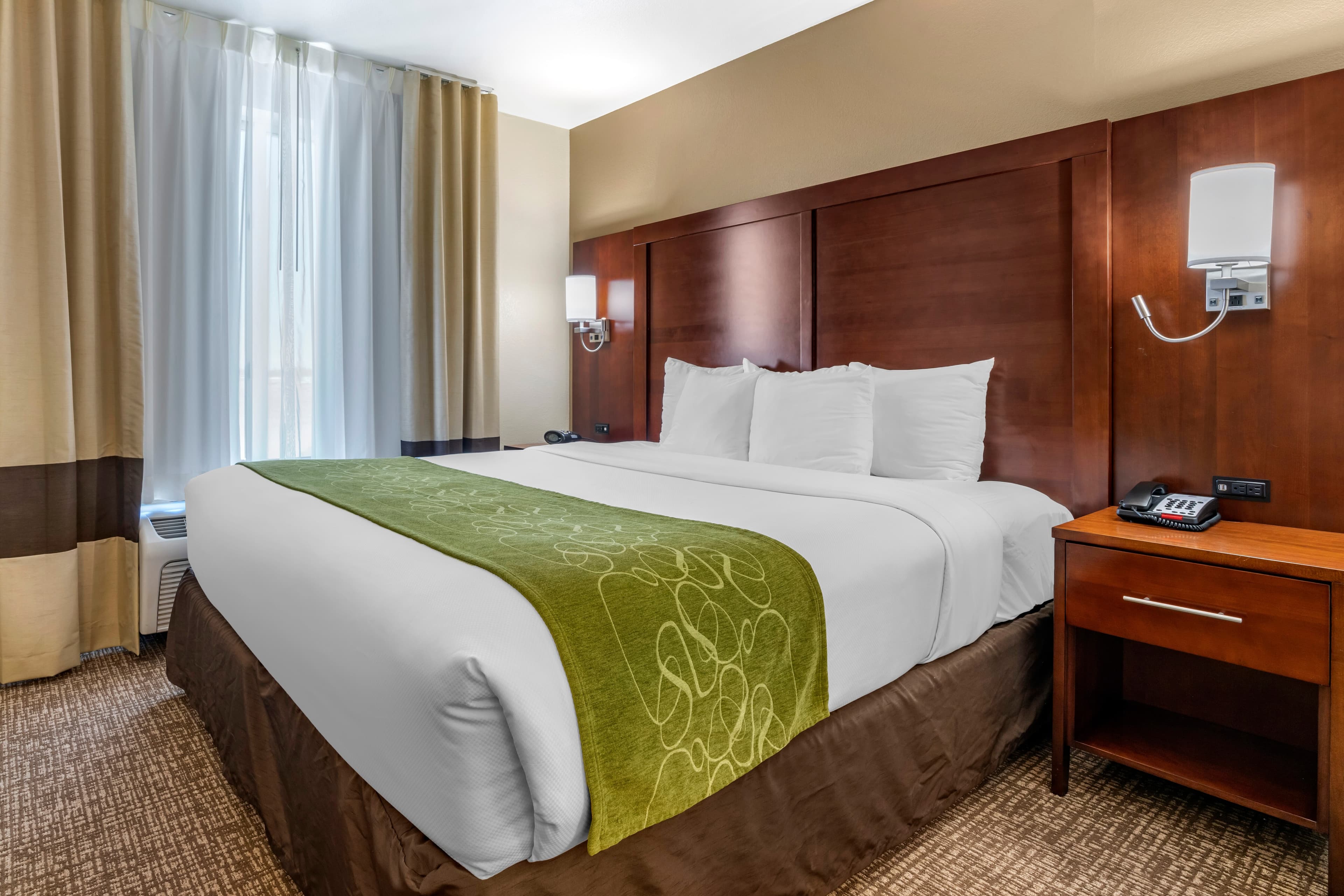 Comfort Suites Fernley — 31