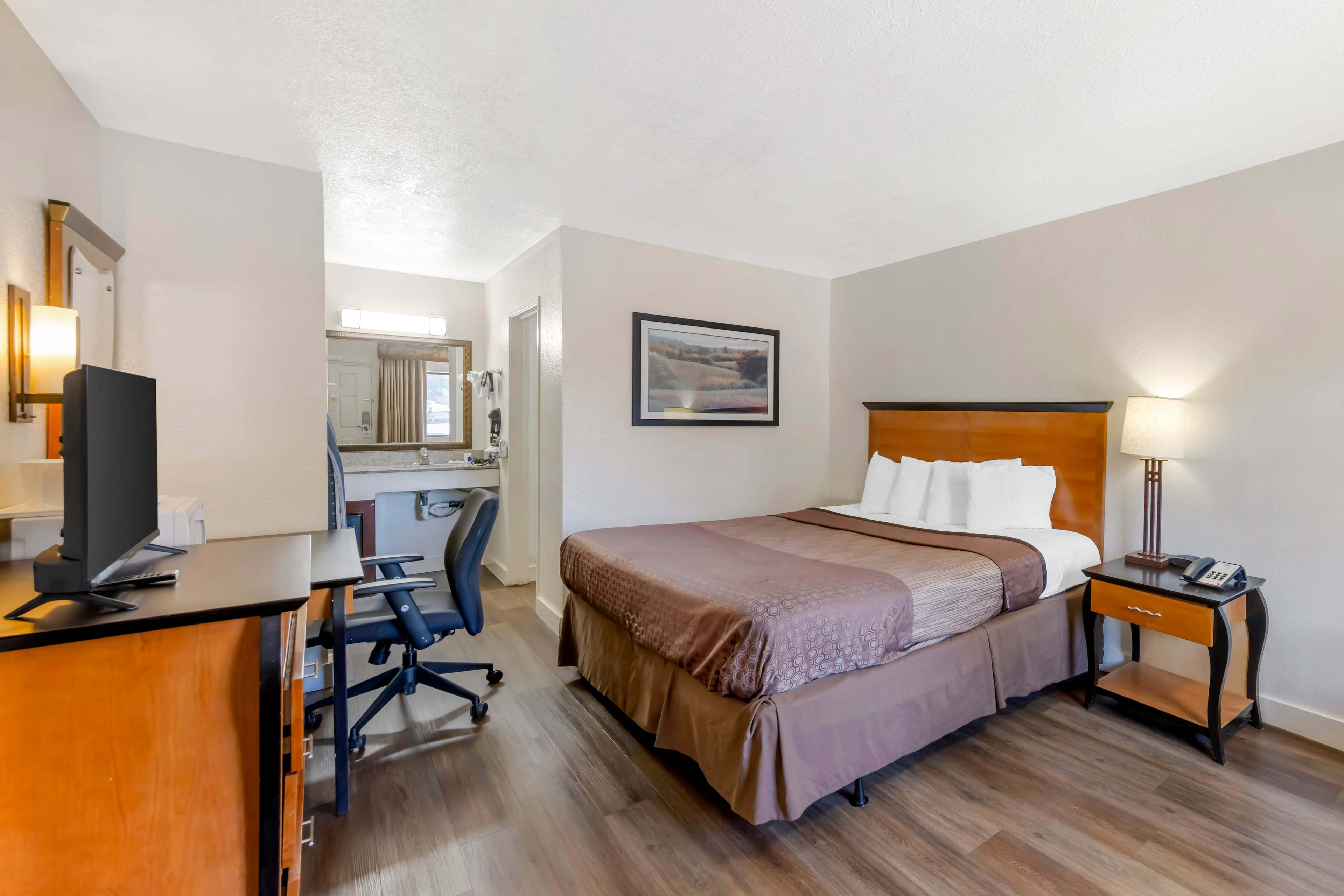 Rodeway Inn at Nevada State Capitol — 6