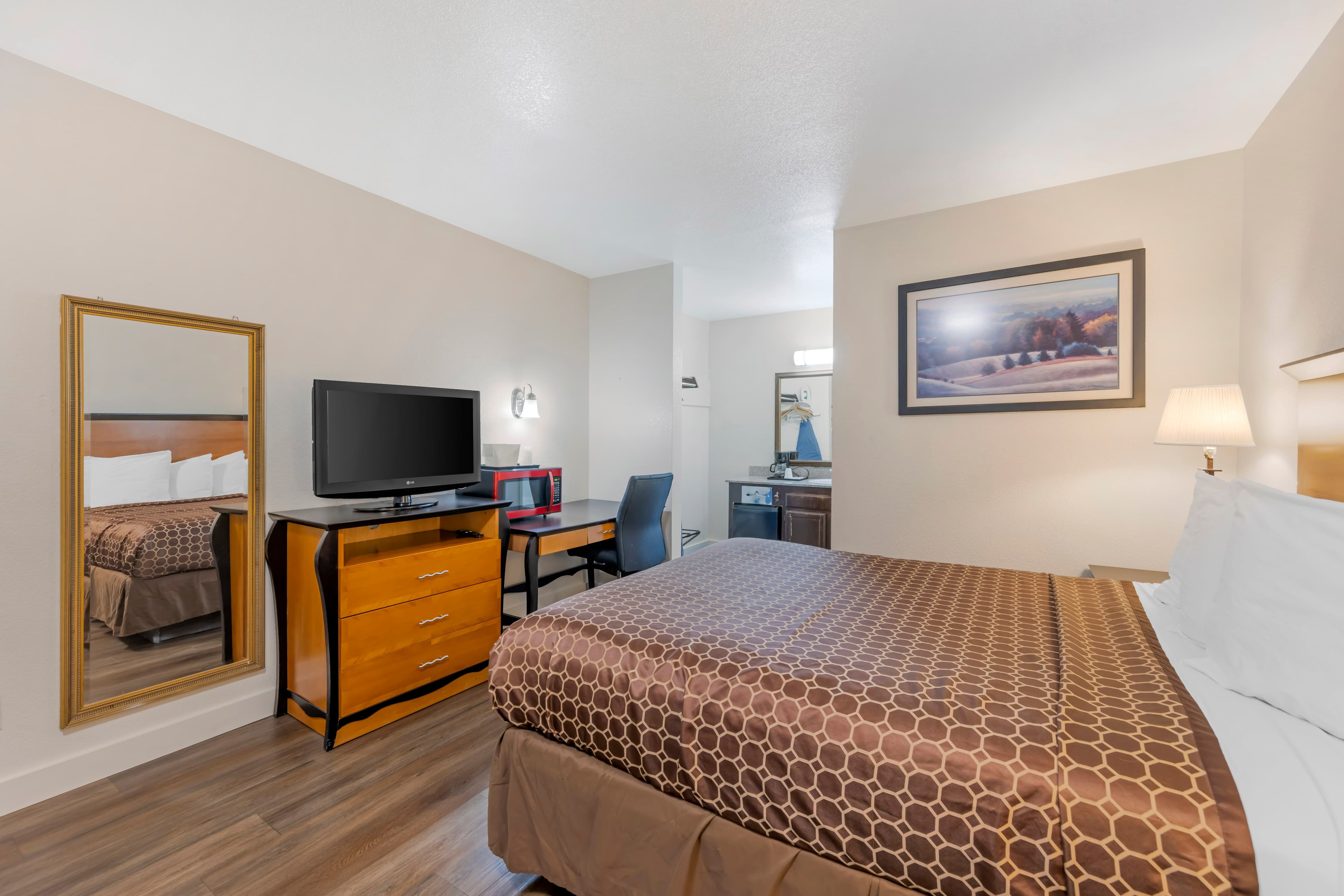 Rodeway Inn at Nevada State Capitol — 16