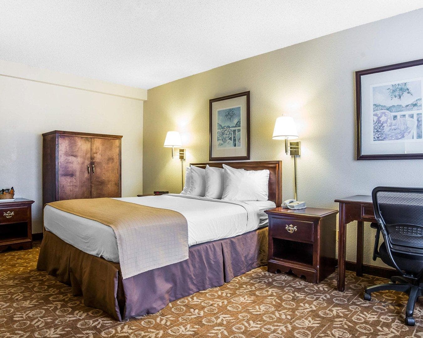Quality Inn & Suites Minden - Image 2
