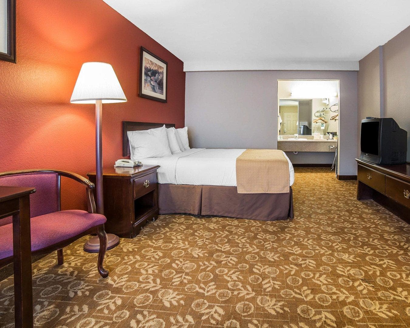 Quality Inn & Suites Minden — 8