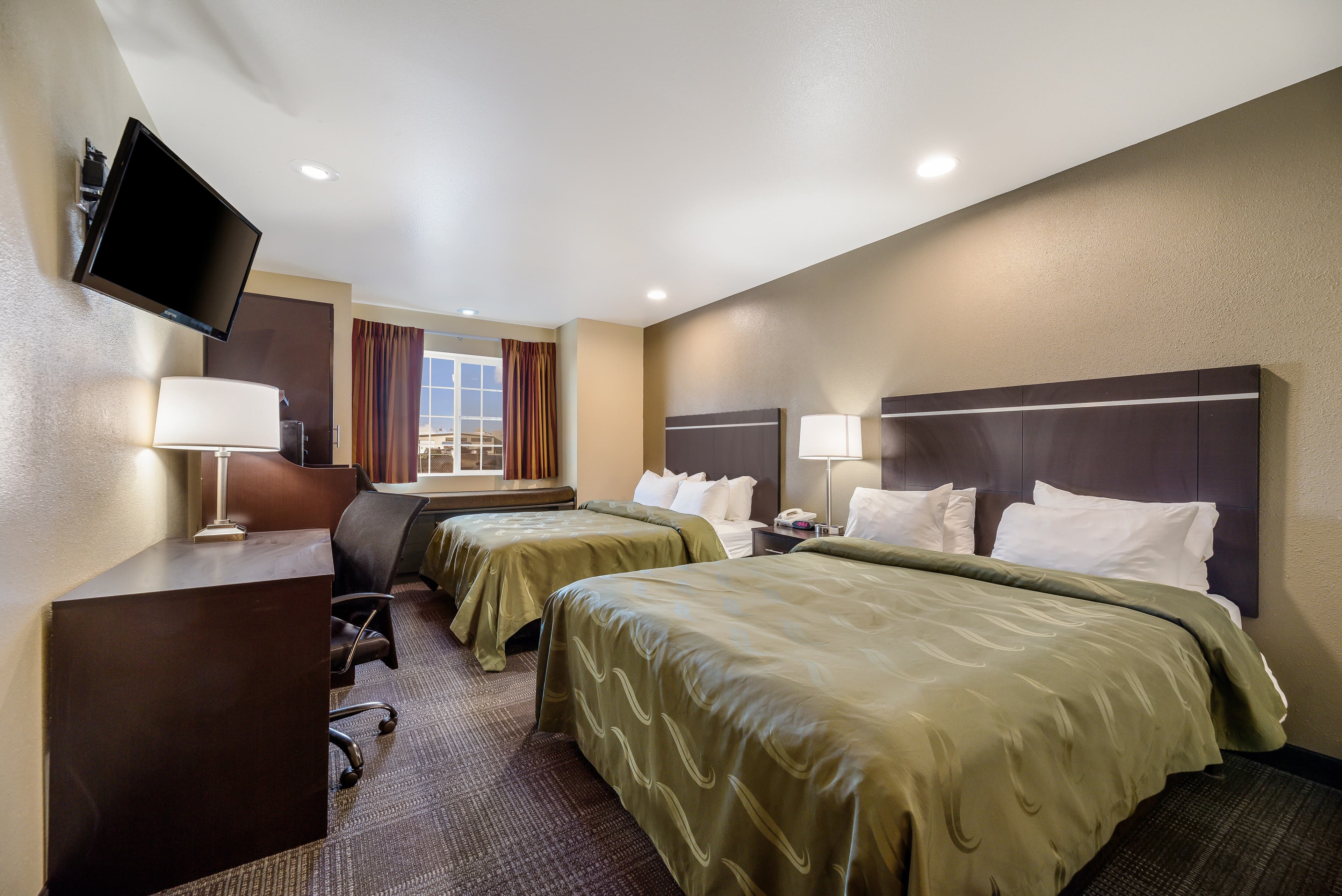 Quality Inn & Suites near NAS Fallon - Image 2