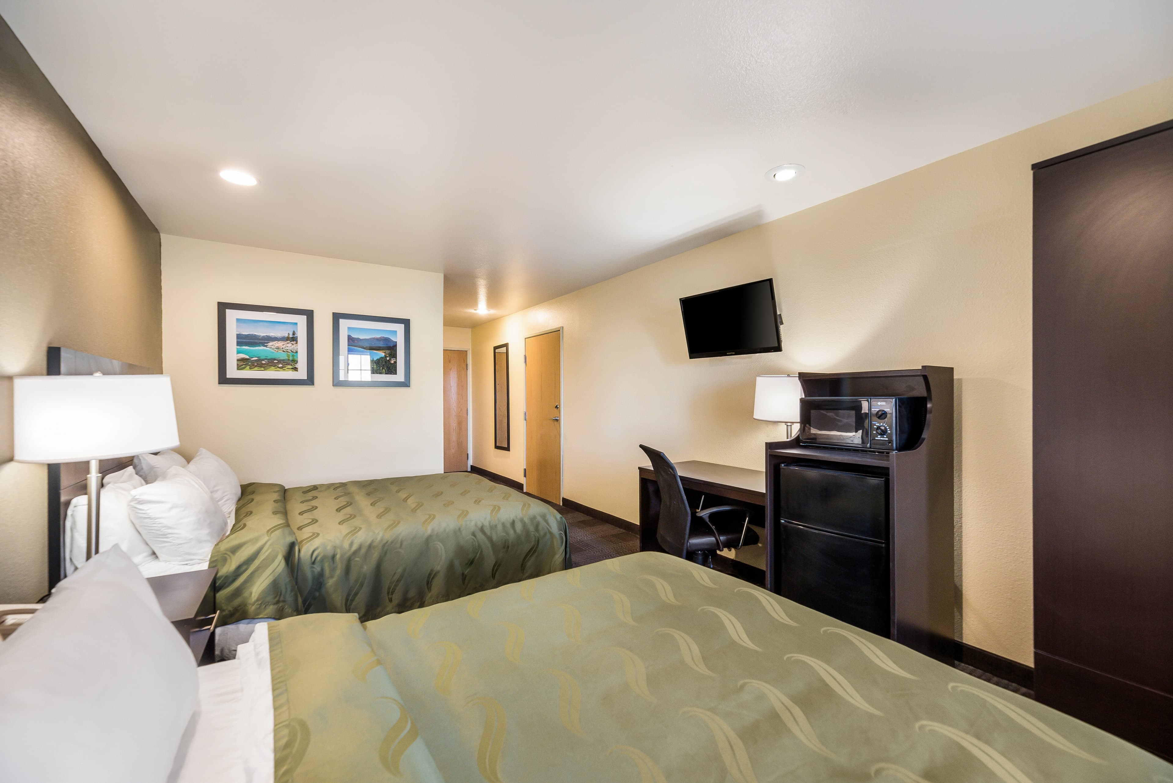 Quality Inn & Suites near NAS Fallon - Image 3