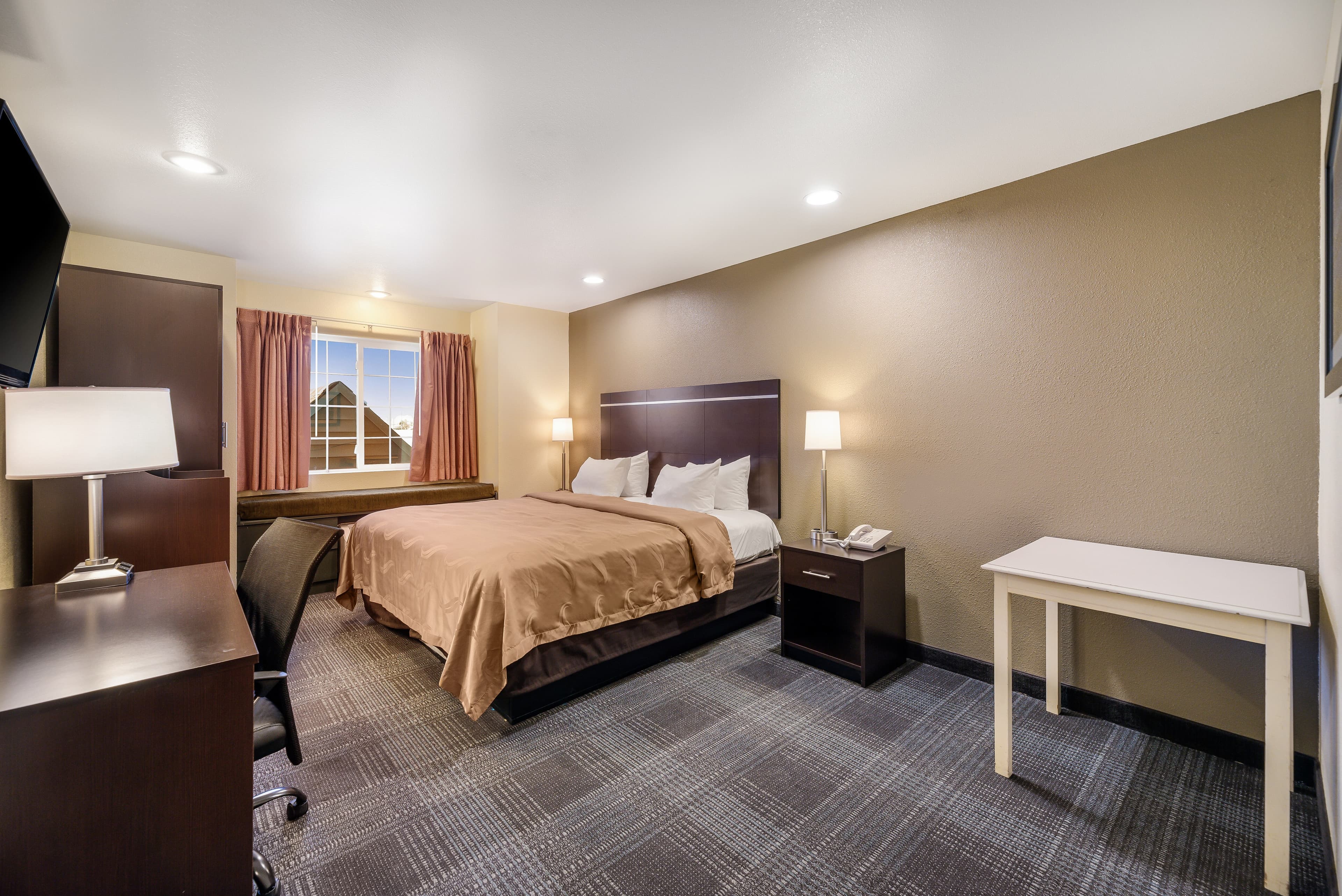Quality Inn & Suites near NAS Fallon — 17