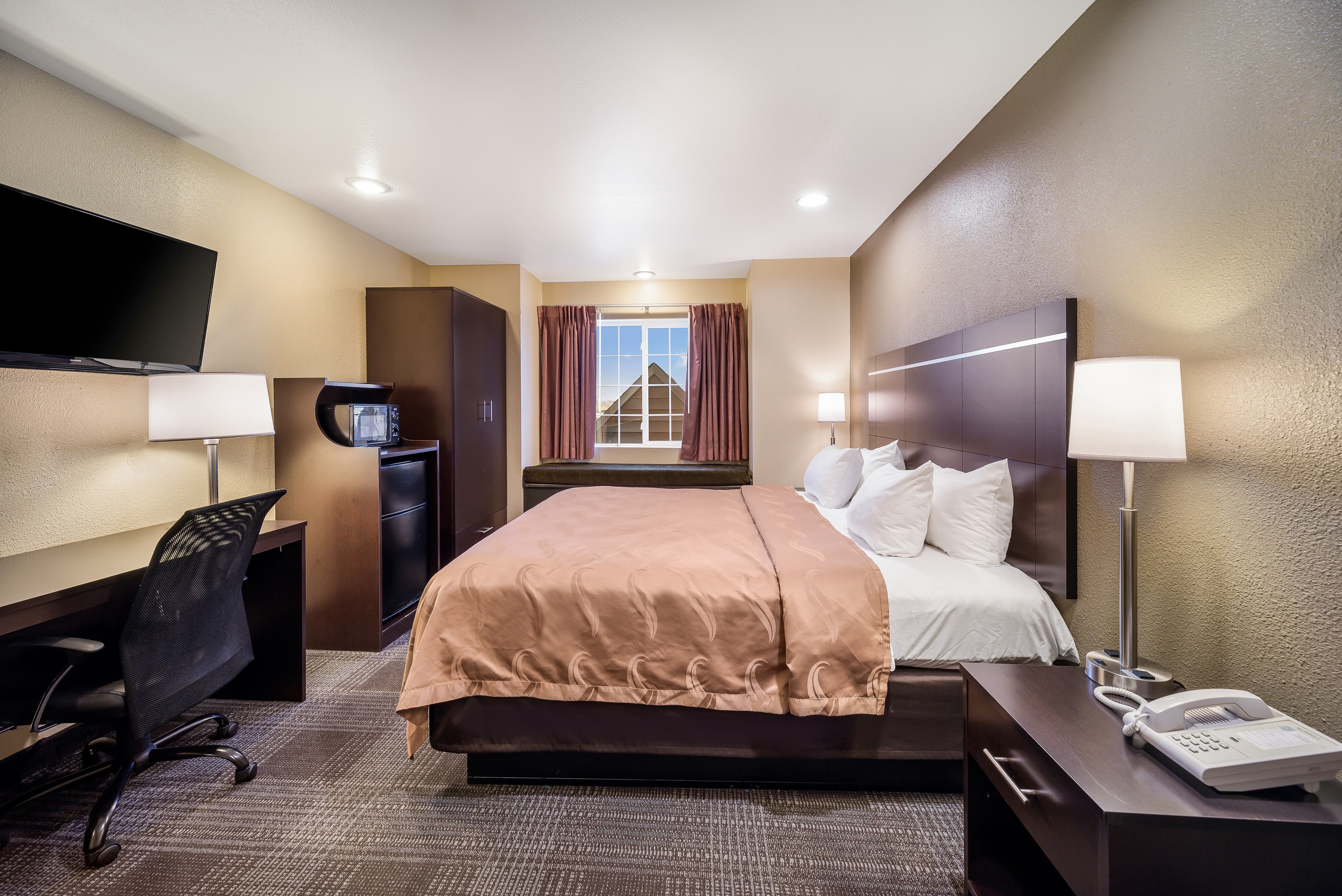 Quality Inn & Suites near NAS Fallon — 18