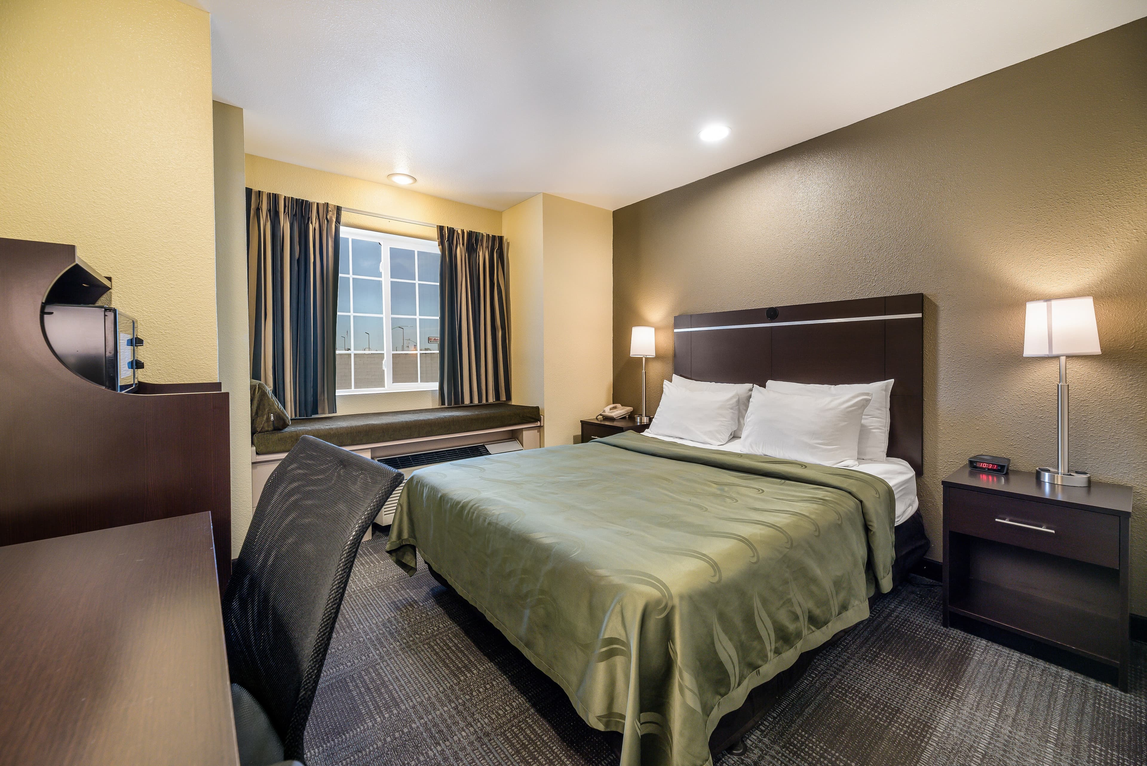 Quality Inn & Suites near NAS Fallon — 21