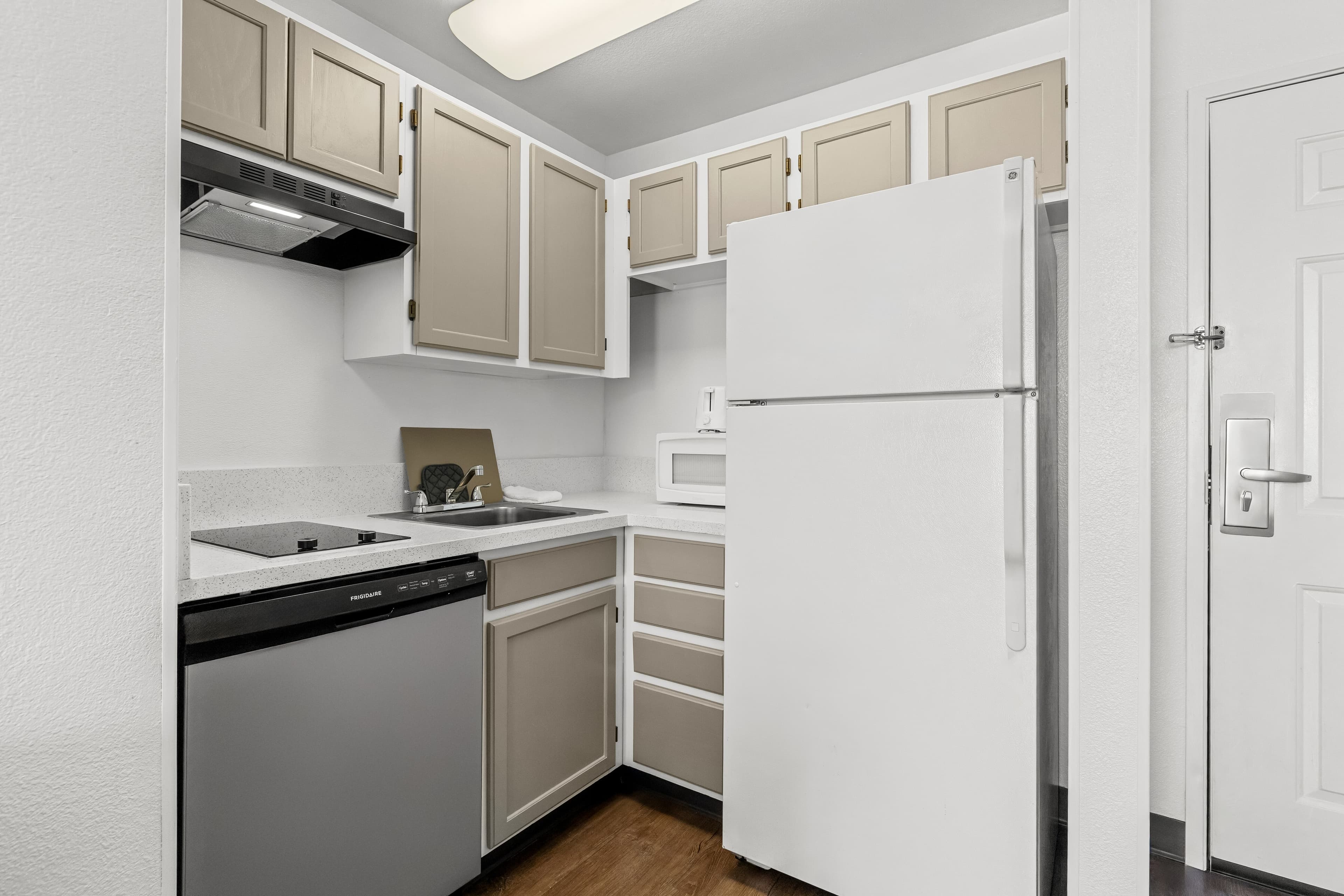 MainStay Suites Las Vegas Flamingo - Image 4
