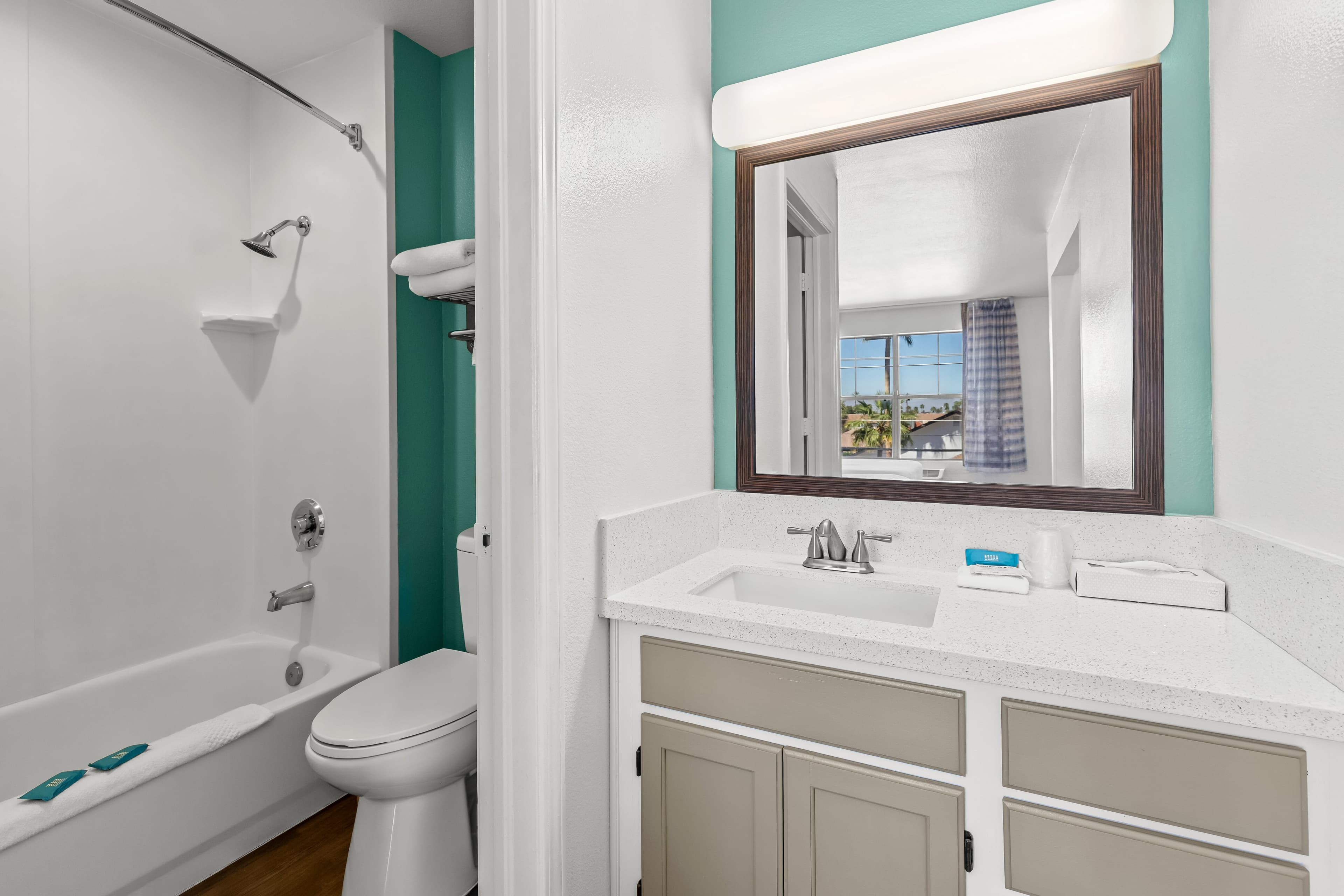 MainStay Suites Las Vegas Flamingo - Image 5