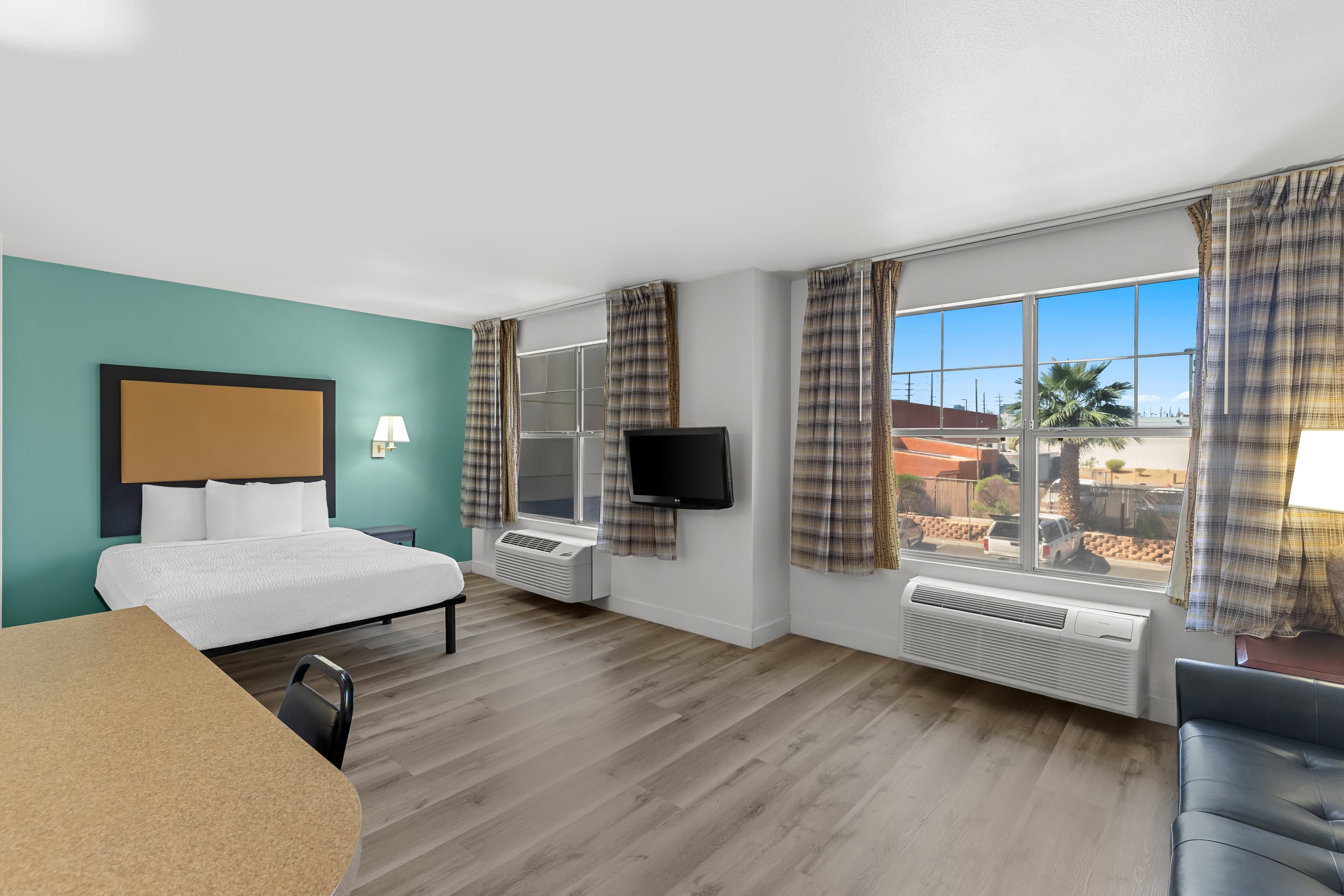 MainStay Suites Las Vegas Flamingo — 6